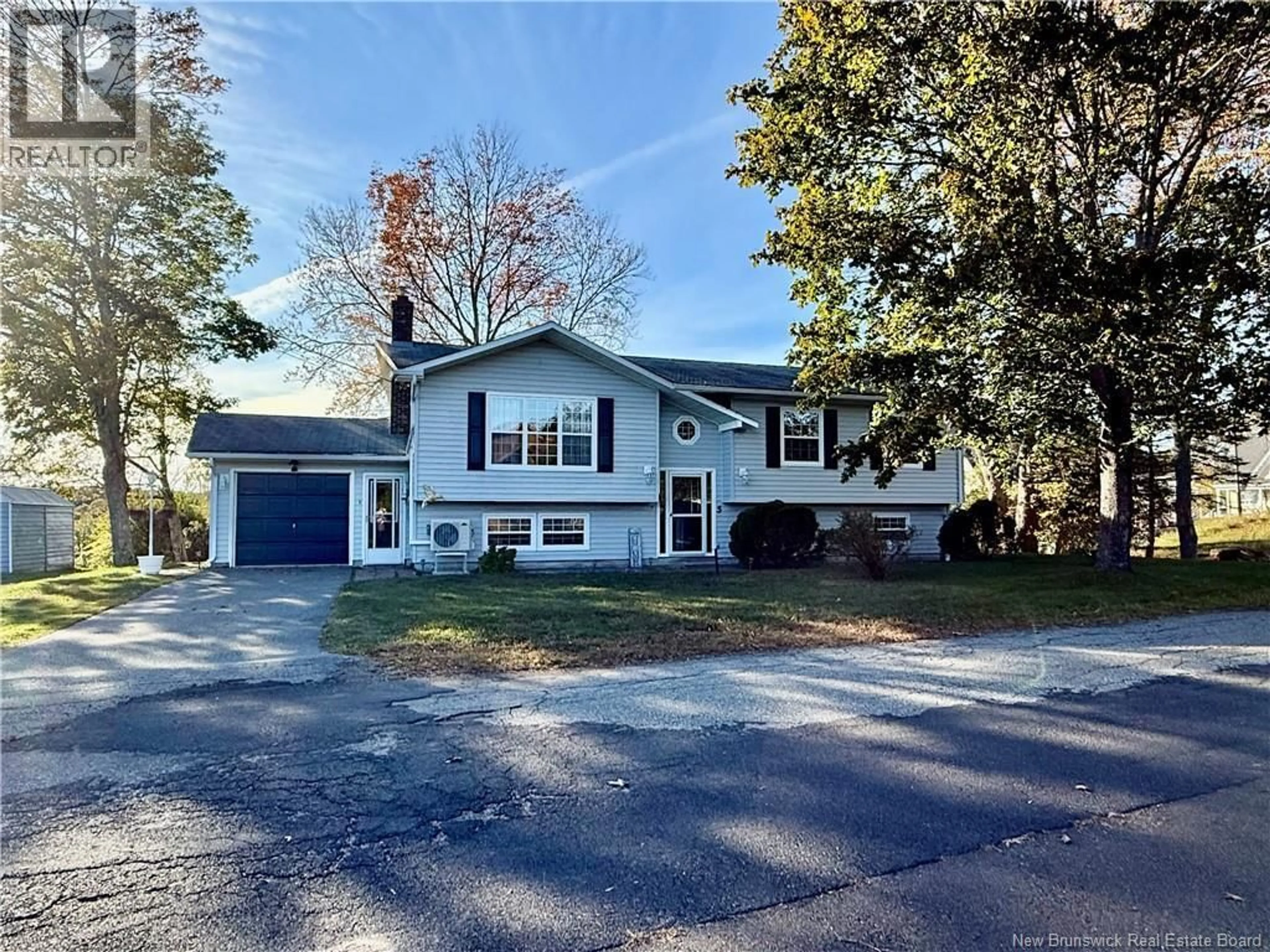 Home with vinyl exterior material, street for 5 WILLIAM STREET, St George New Brunswick E5C3S1