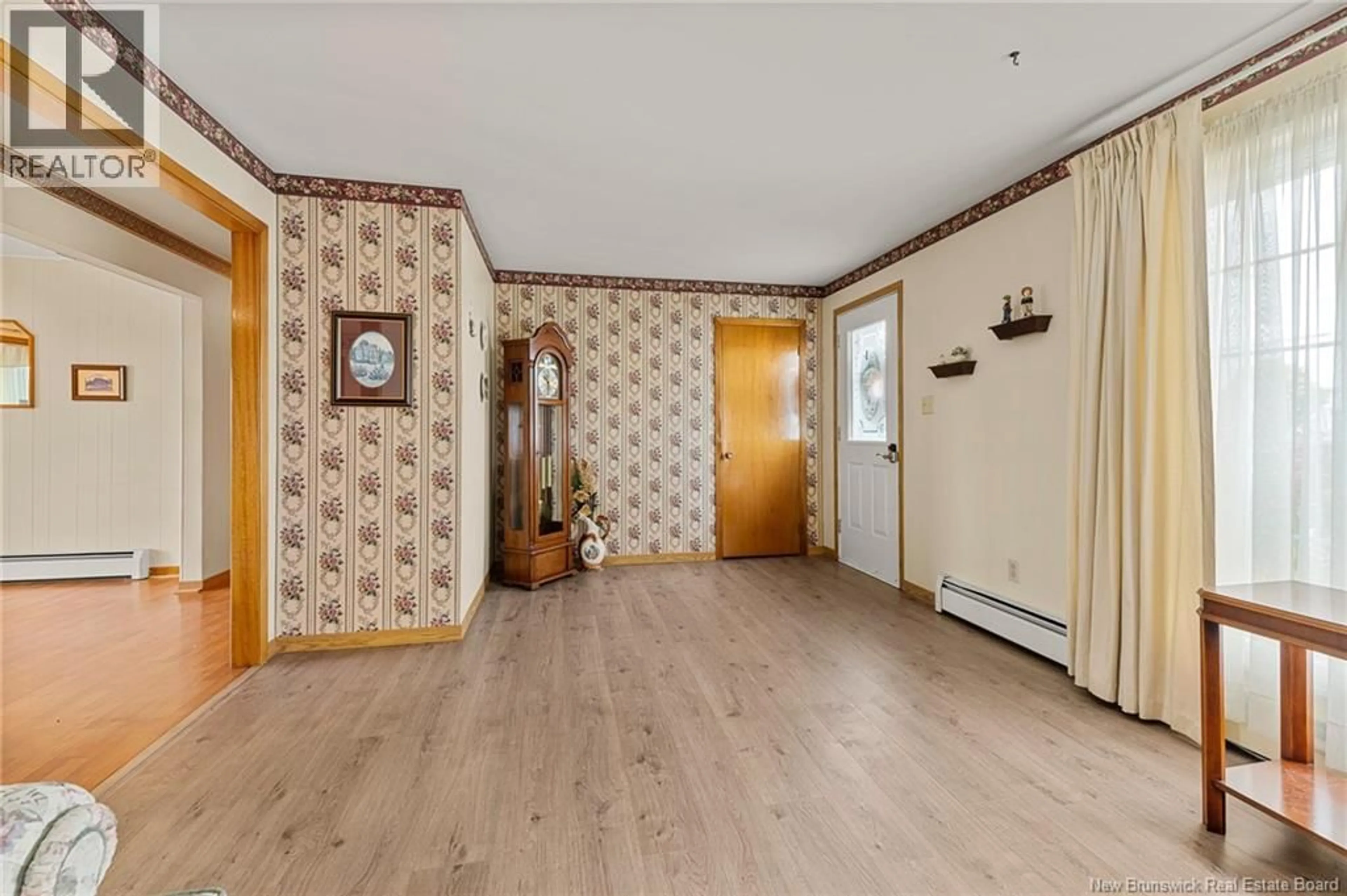 Indoor foyer for 1802 CHAMPLAIN STREET, Dieppe New Brunswick E1A7J1