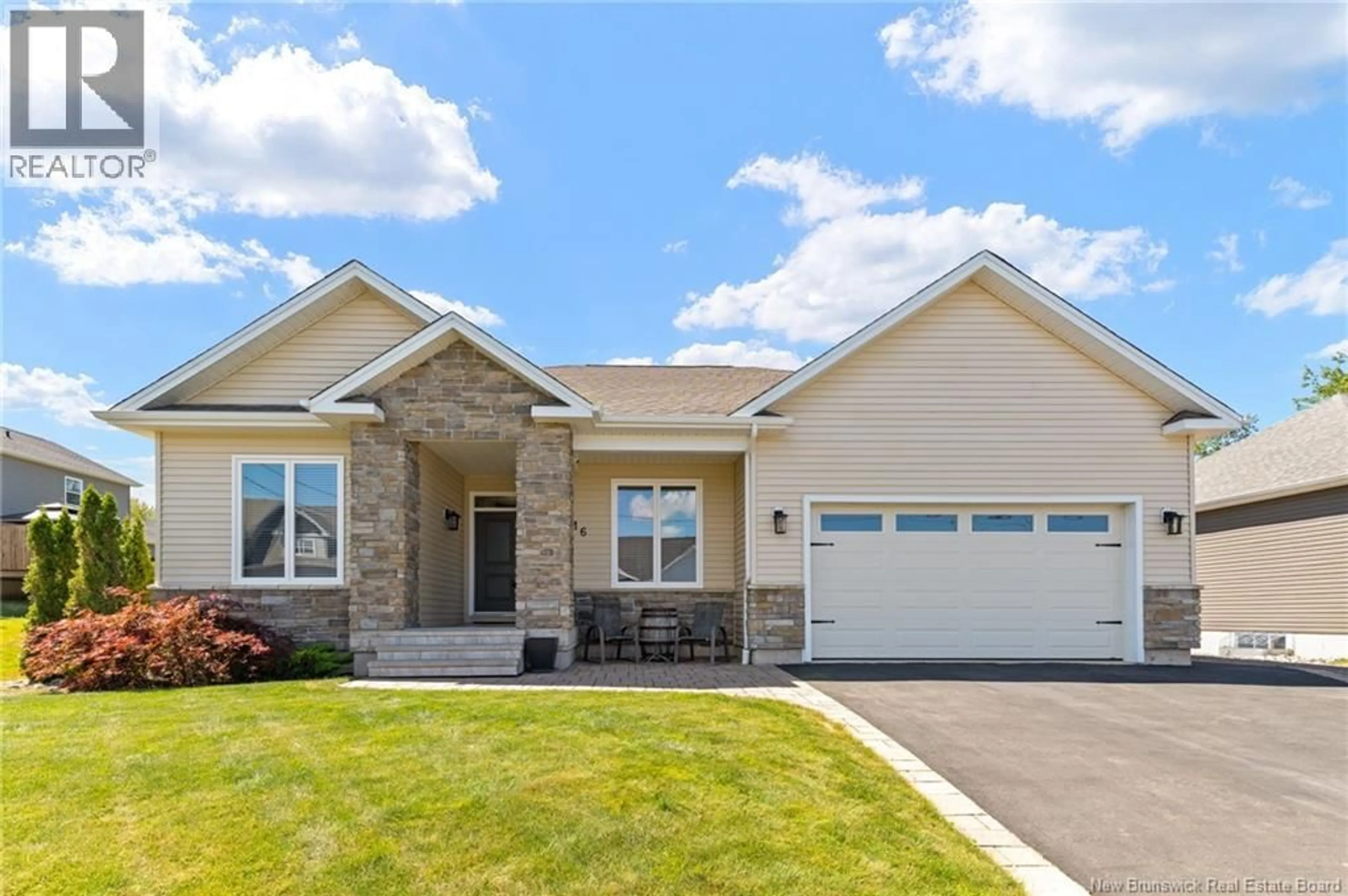 Home with vinyl exterior material, street for 16 LOUIS-ARTHUR COURT, Dieppe New Brunswick E1A9M5