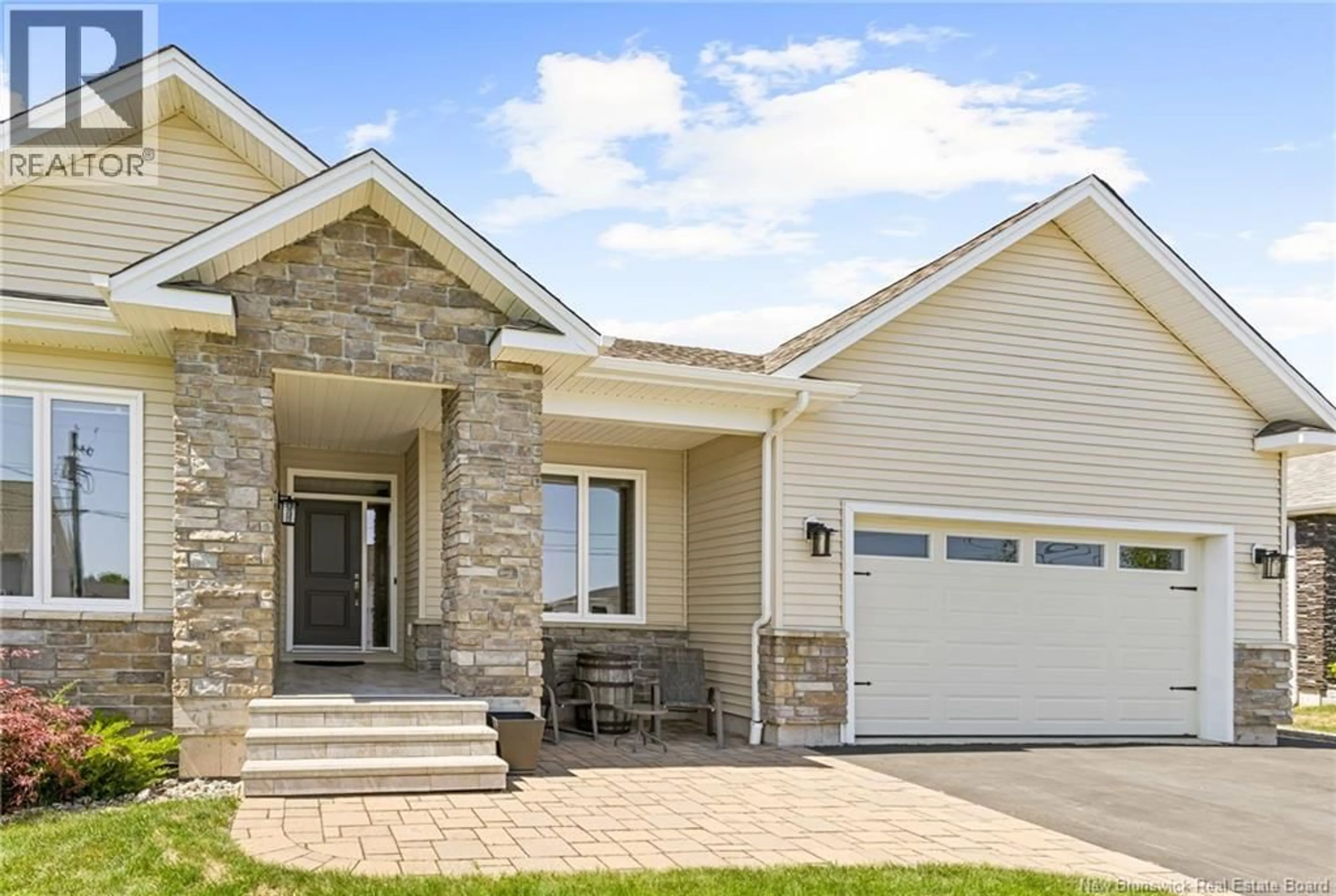 Home with vinyl exterior material, street for 16 LOUIS-ARTHUR COURT, Dieppe New Brunswick E1A9M5