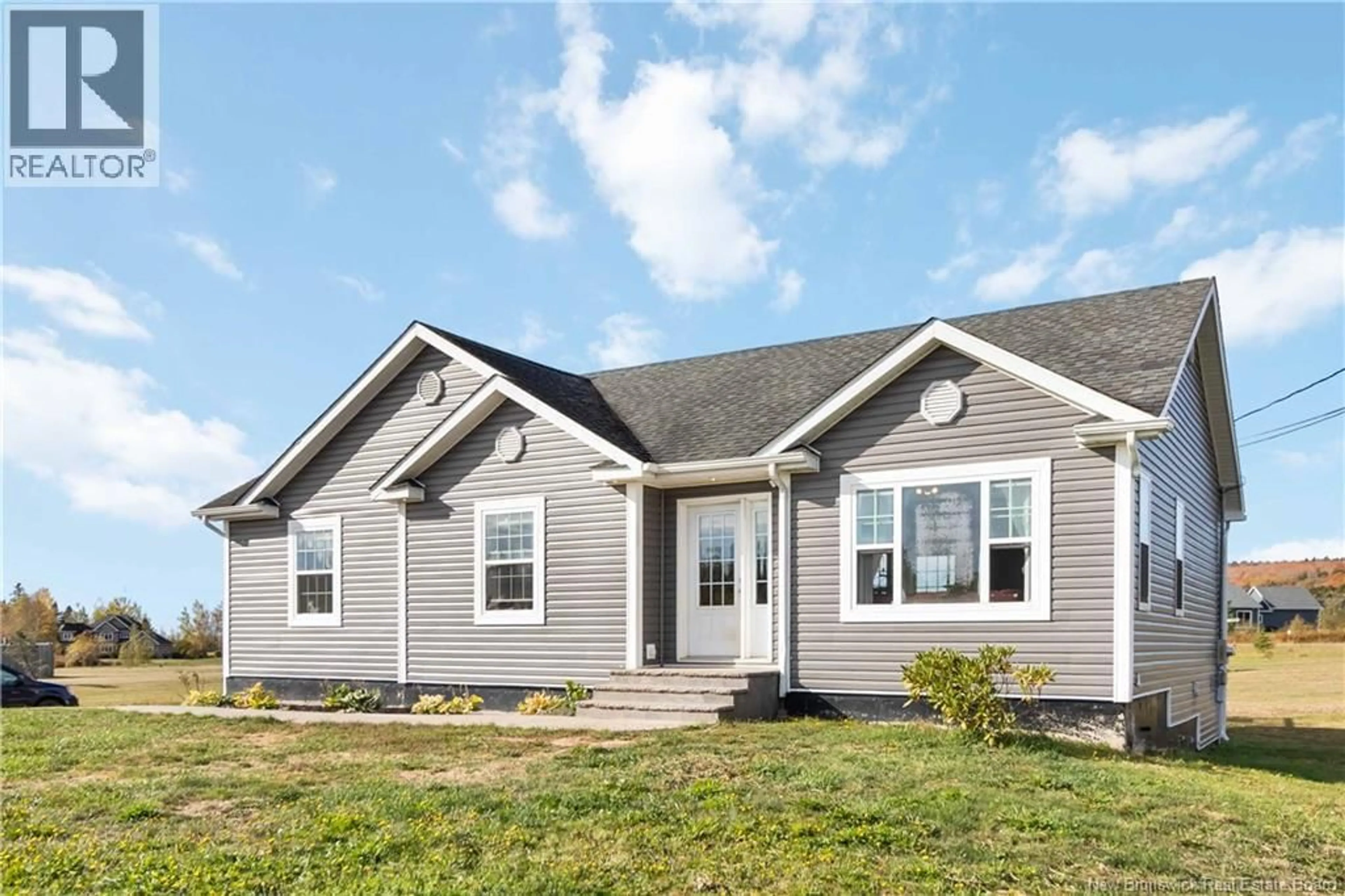 Home with vinyl exterior material, building for 2282 490 ROUTE, Ammon New Brunswick E1G3P4