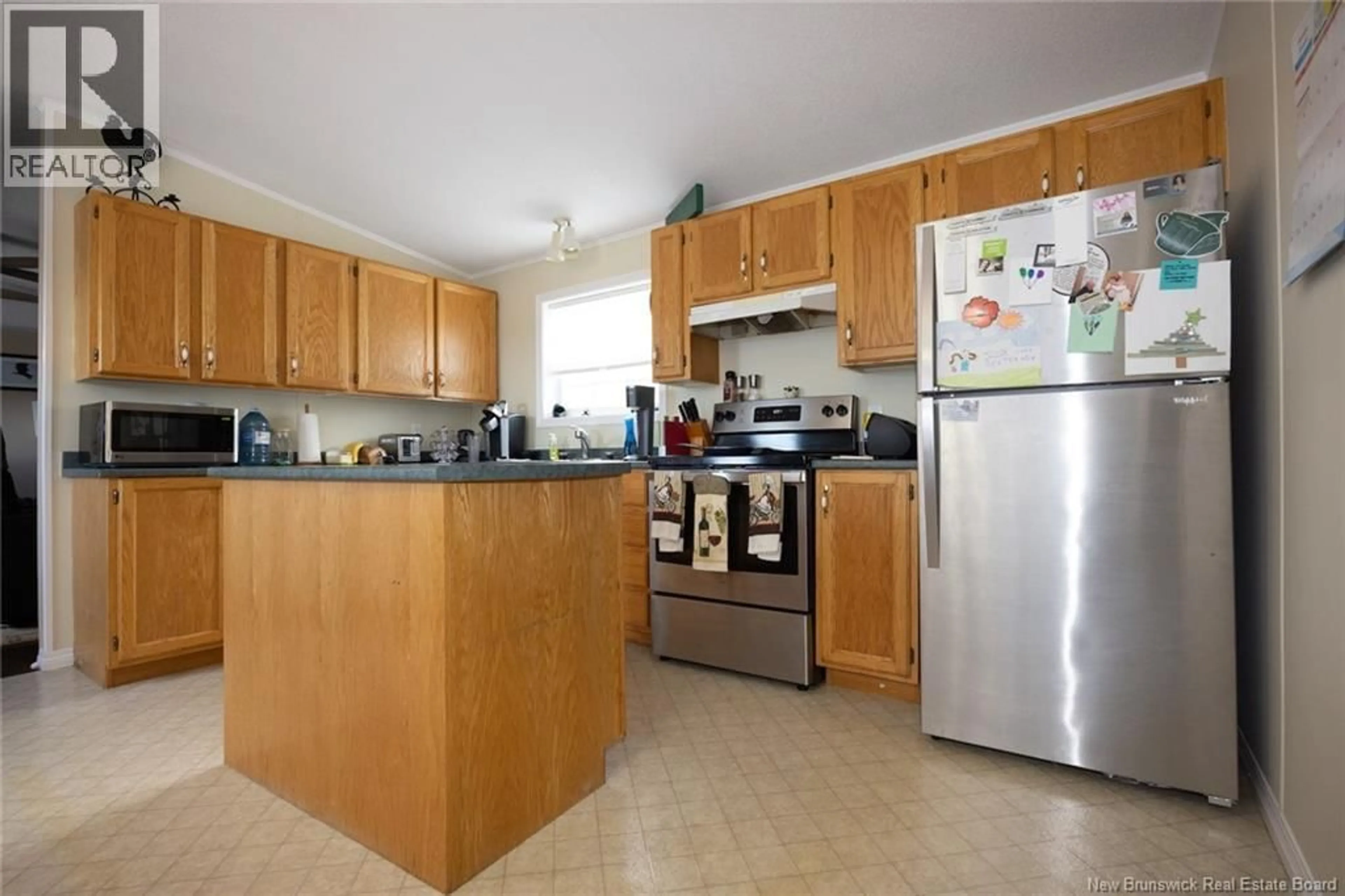 Standard kitchen, unknown for 40 SHERRY LANE, Fredericton New Brunswick E3C1L8