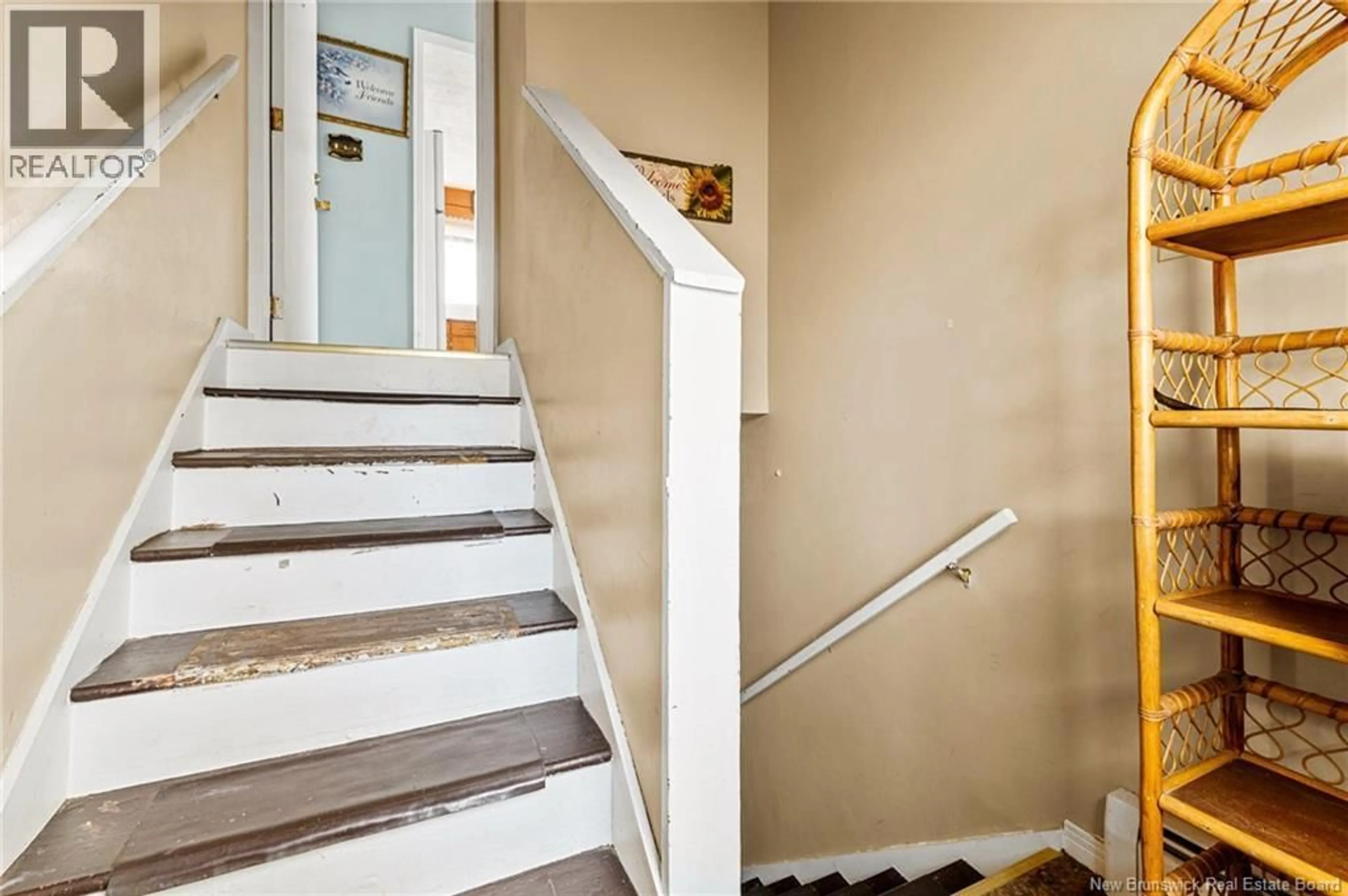 Stairs for 174 ARGYLE, Moncton New Brunswick E1C3V2