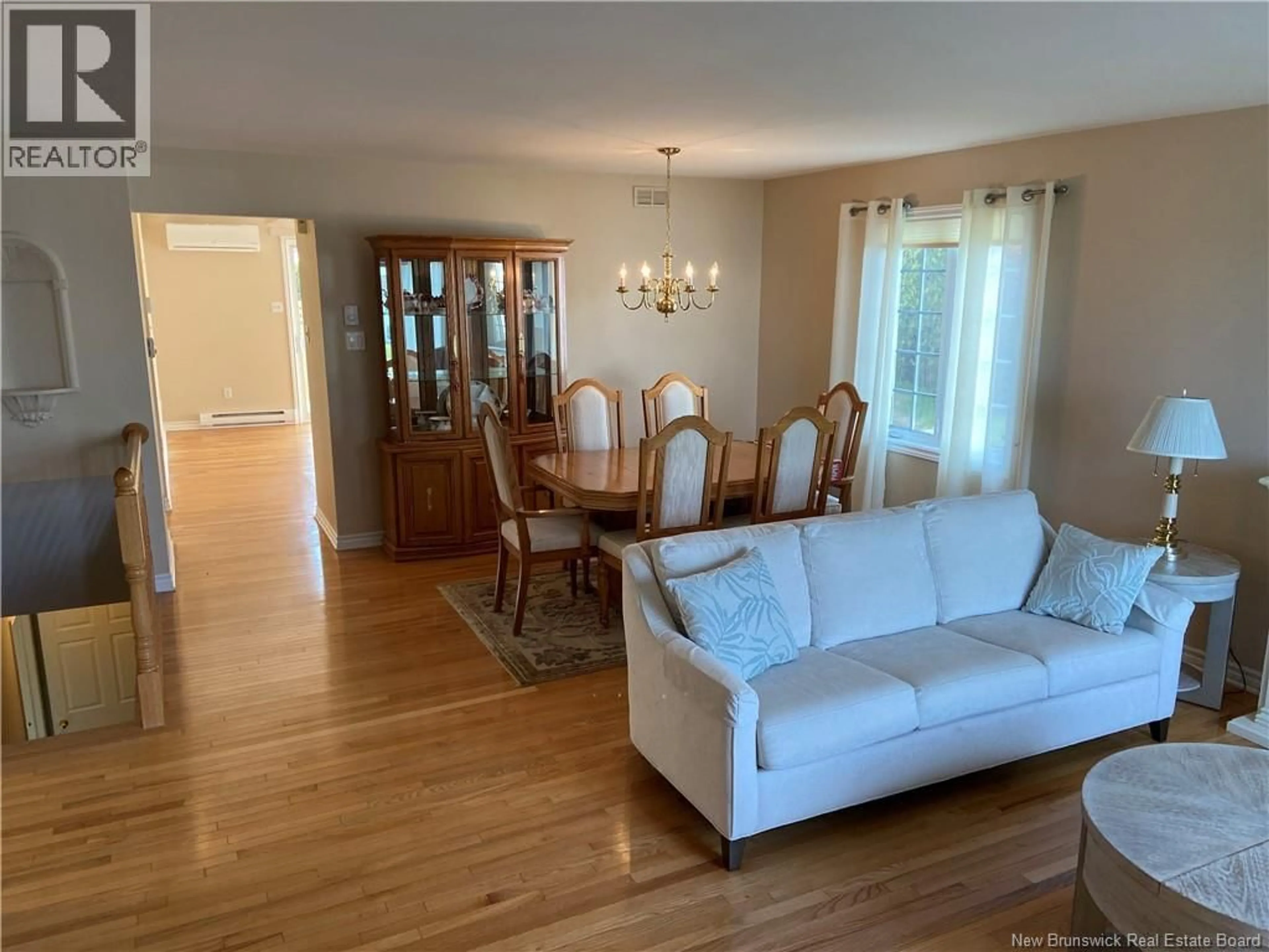 Unknown for 7 WHITE HOUSE COURT, Saint John New Brunswick E2M5Z8