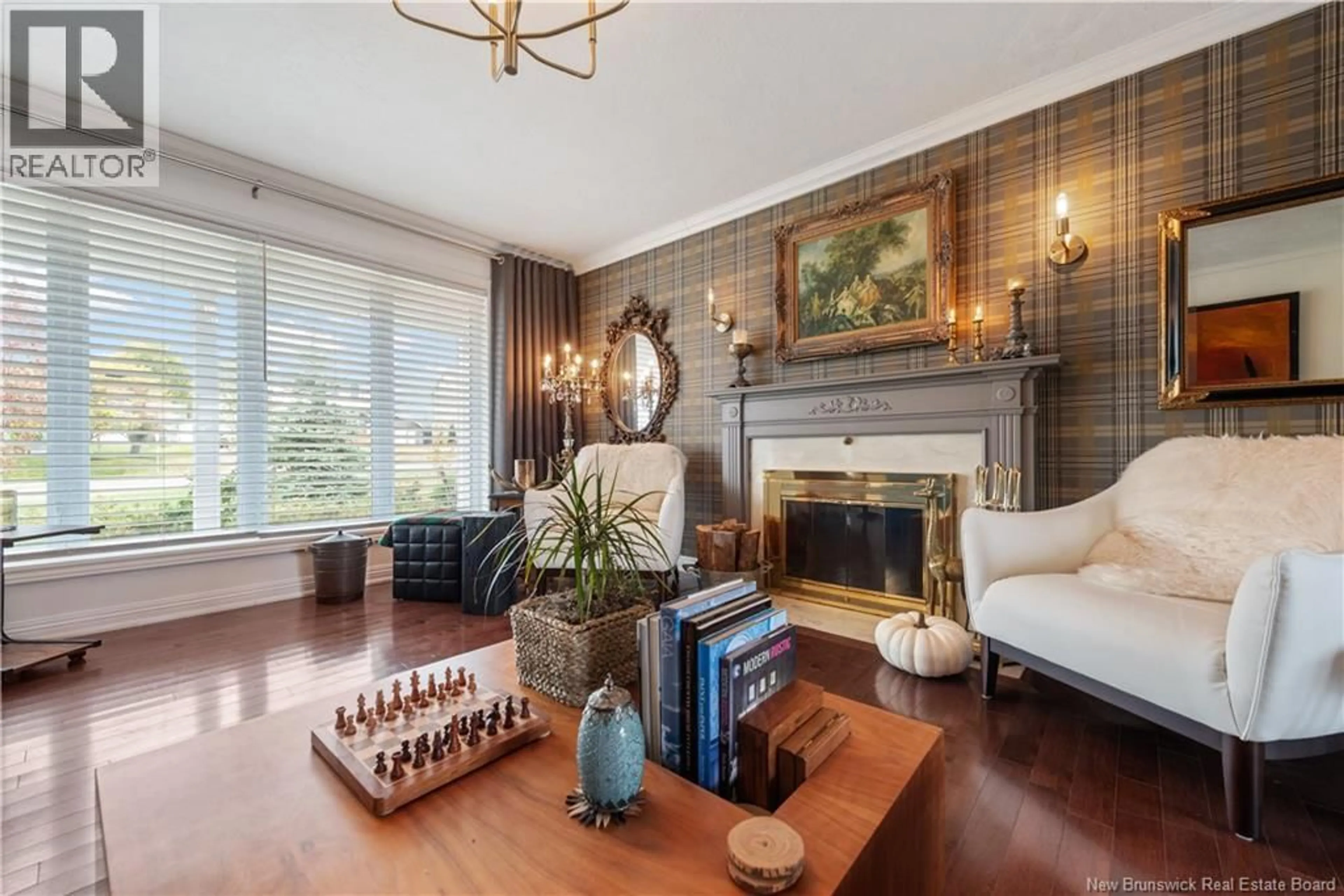 Living room with furniture, wood/laminate floor for 424 SHEDIAC ROAD, Moncton New Brunswick E1A2T1