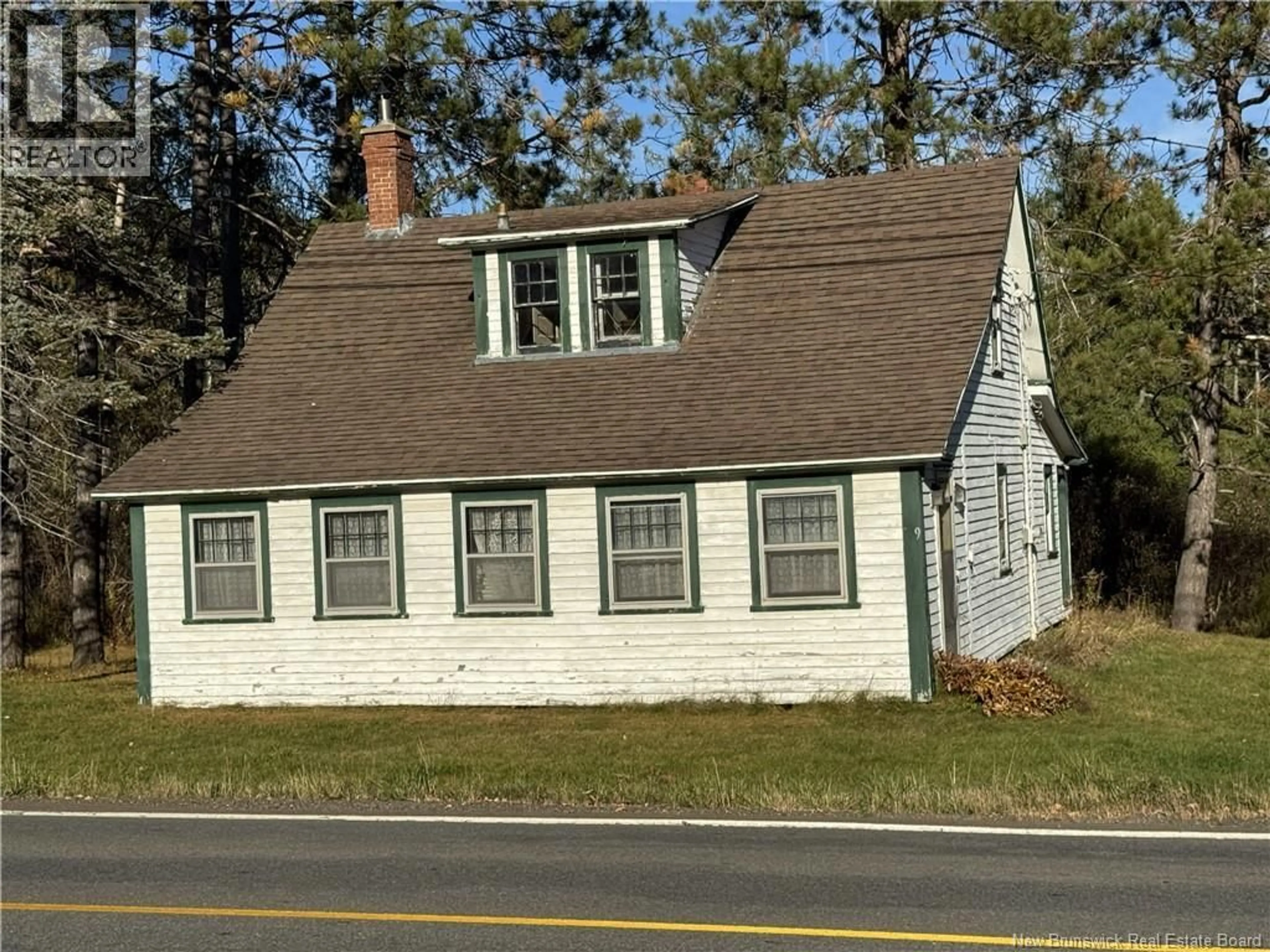 Home with vinyl exterior material, street for 101 - 889 NASONWORTH, Charters Settlement New Brunswick E3C2C1