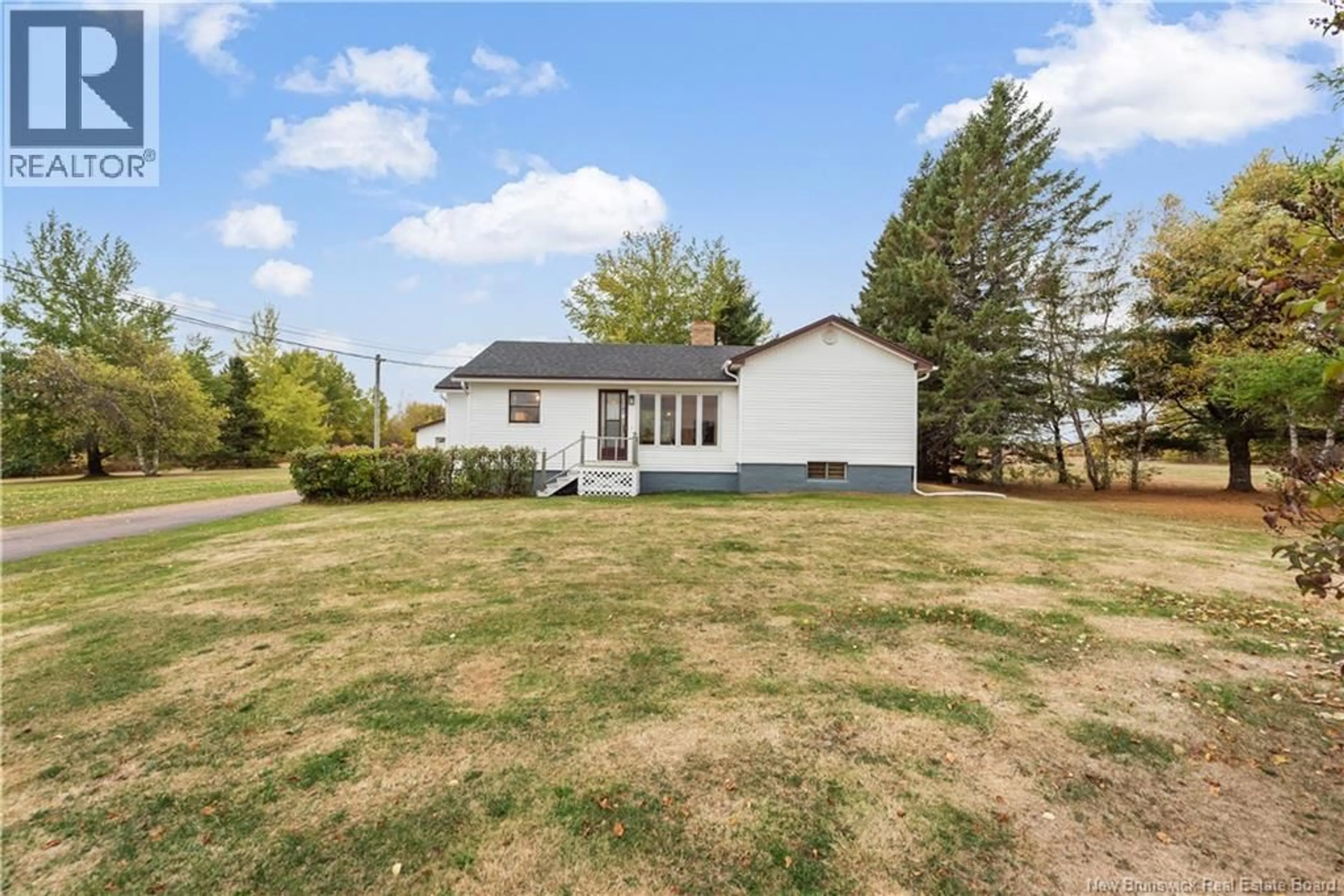 A pic from outside/outdoor area/front of a property/back of a property/a pic from drone, unknown for 360 CHEMIN CAP SAINT-LOUIS ROAD, Saint-Louis-De-Kent New Brunswick E4X1P9