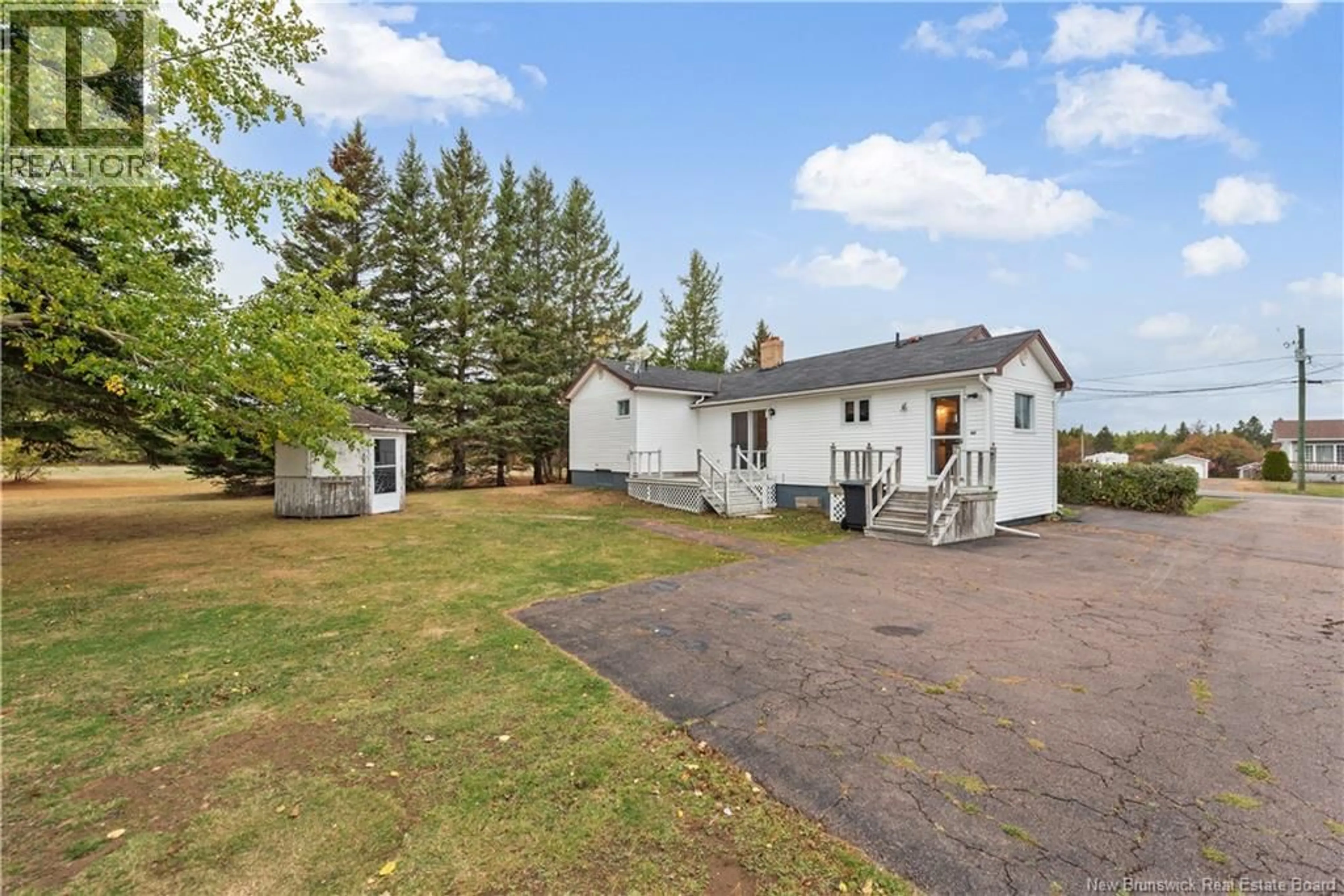 A pic from outside/outdoor area/front of a property/back of a property/a pic from drone, unknown for 360 CHEMIN CAP SAINT-LOUIS ROAD, Saint-Louis-De-Kent New Brunswick E4X1P9