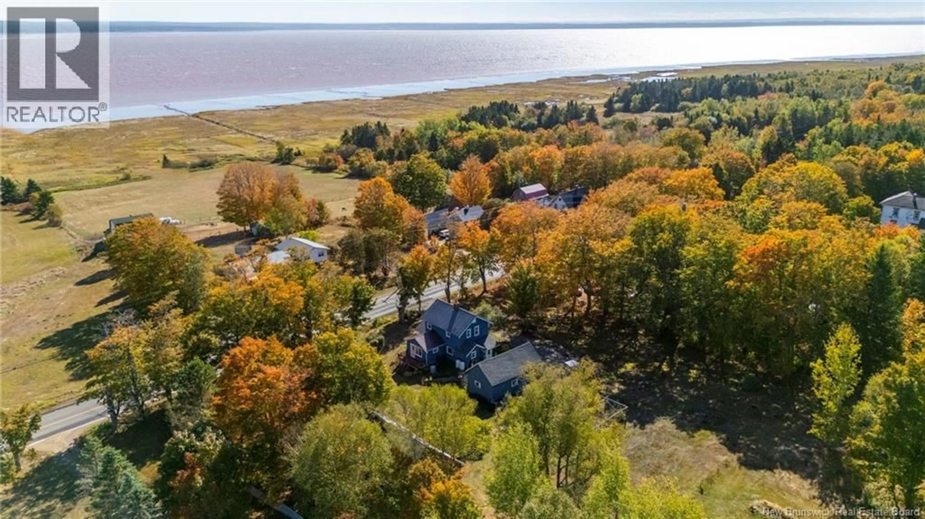 A pic from outside/outdoor area/front of a property/back of a property/a pic from drone, water/lake/river/ocean view for 3988 ROUTE 114, Hopewell Cape New Brunswick E4H3K1