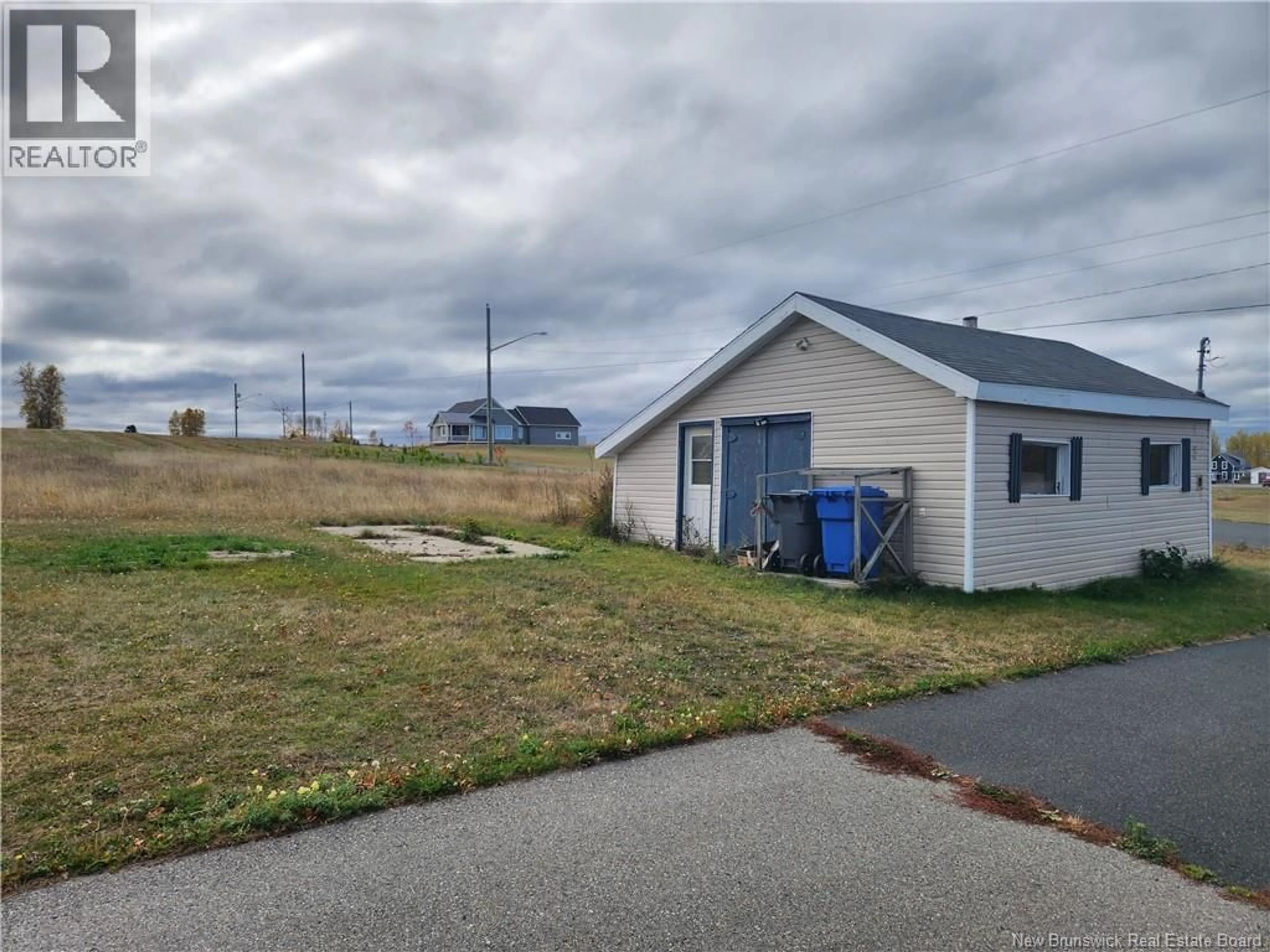 Unknown for 10 GIONET, Caraquet New Brunswick E1W1A3