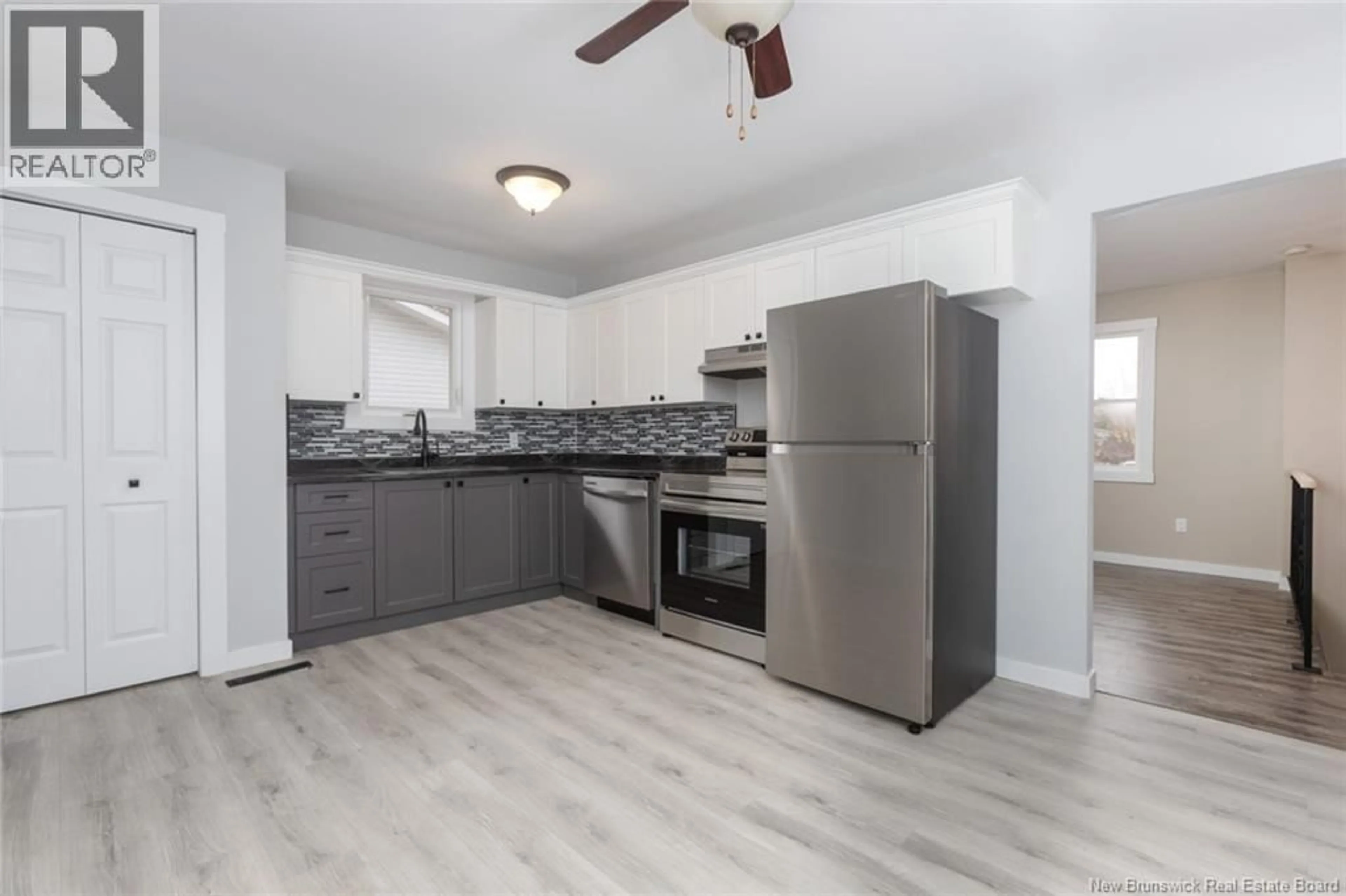 Standard kitchen, unknown for 21 SHAWN, Riverview New Brunswick E1B3R5