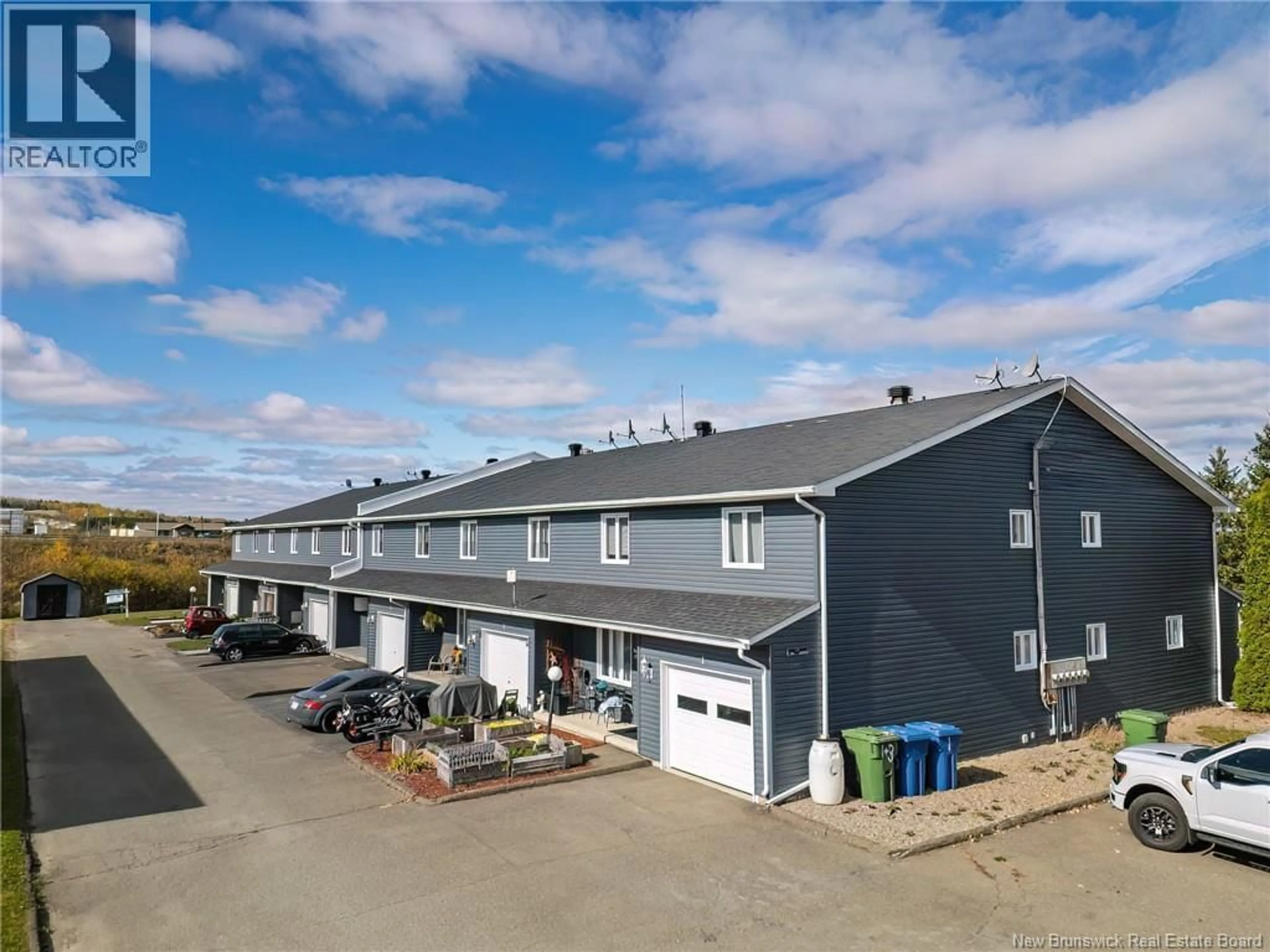 A pic from outside/outdoor area/front of a property/back of a property/a pic from drone, street for 5 - 127 LAFRANCE STREET, Grand-Sault/Grand Falls New Brunswick E3Z1B1