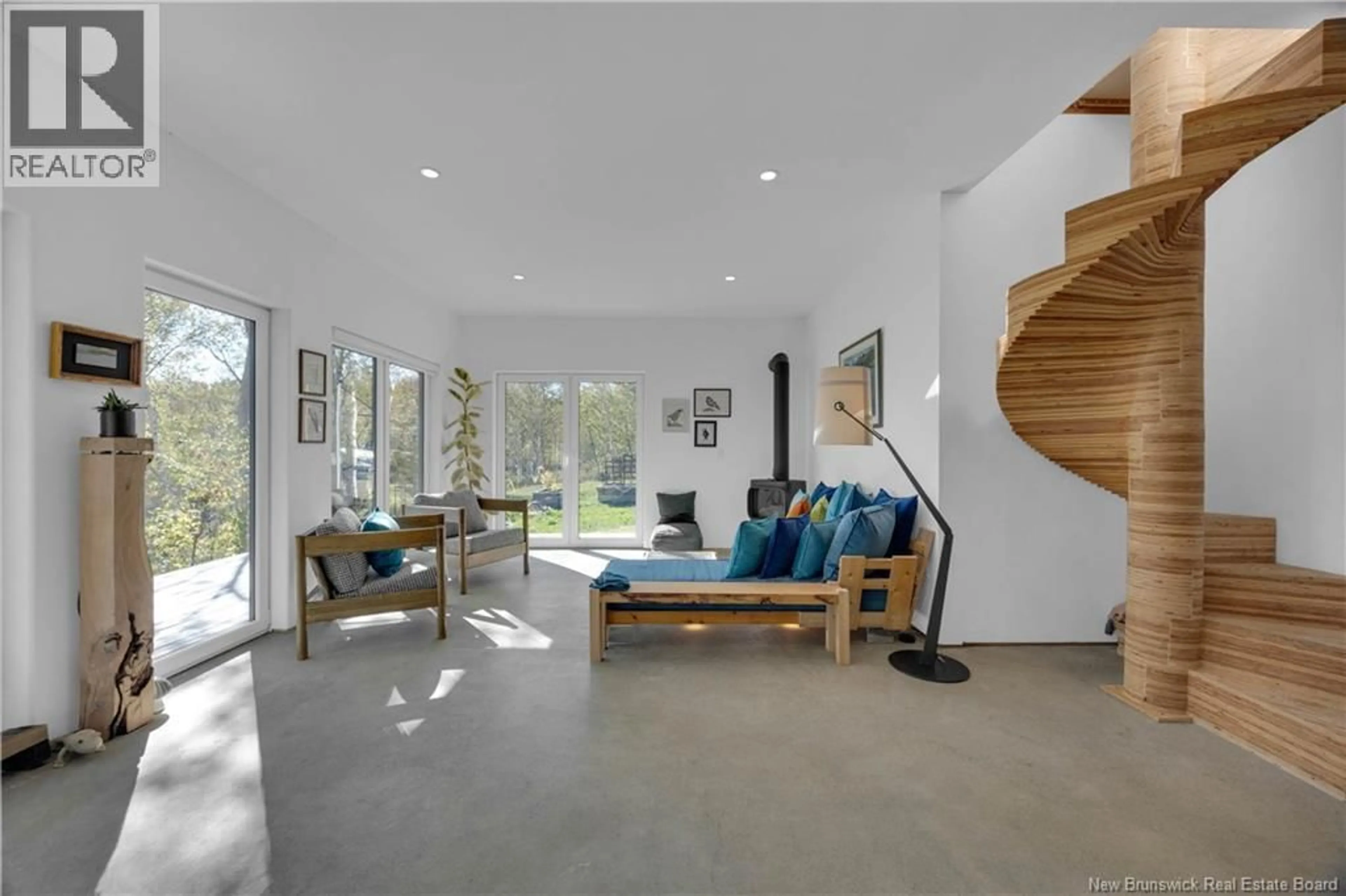 Indoor foyer for 478 FUNDY DRIVE, Wilsons Beach New Brunswick E5E1X2