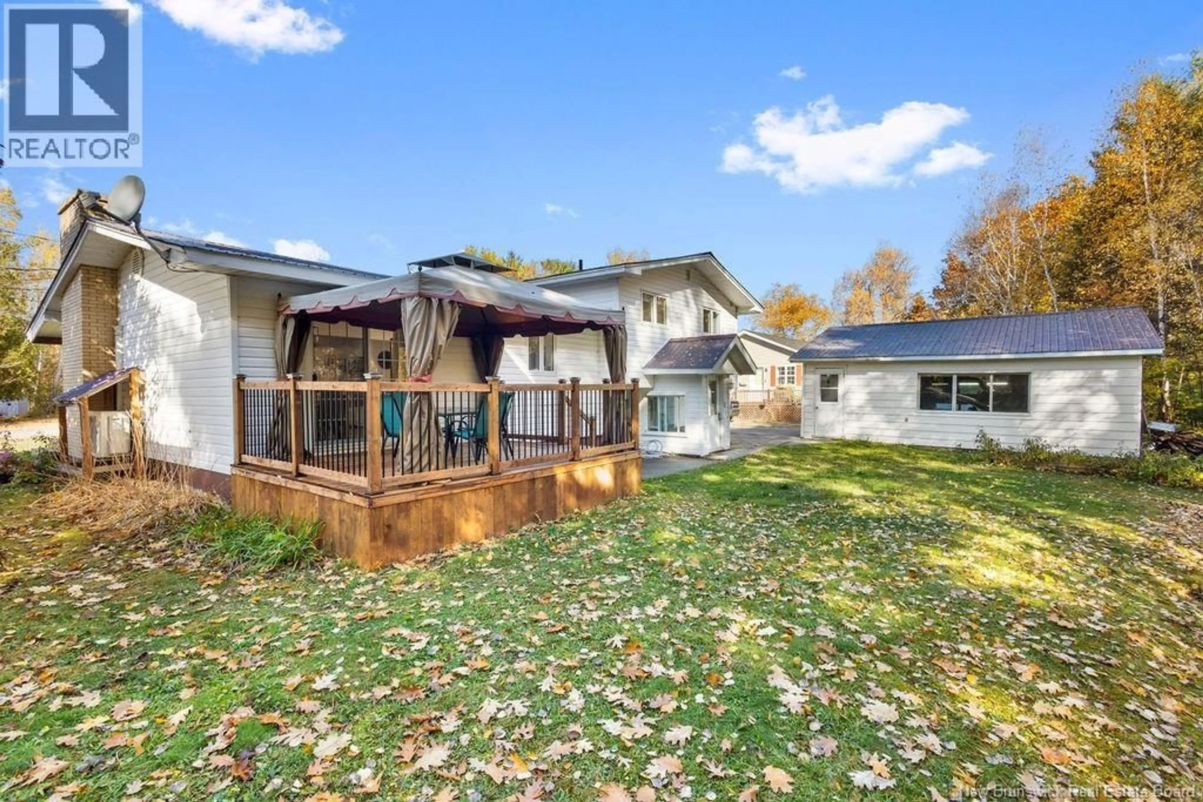 Patio, unknown for 12 SPRINGVALE AVENUE, Chatham New Brunswick E1N1Z6