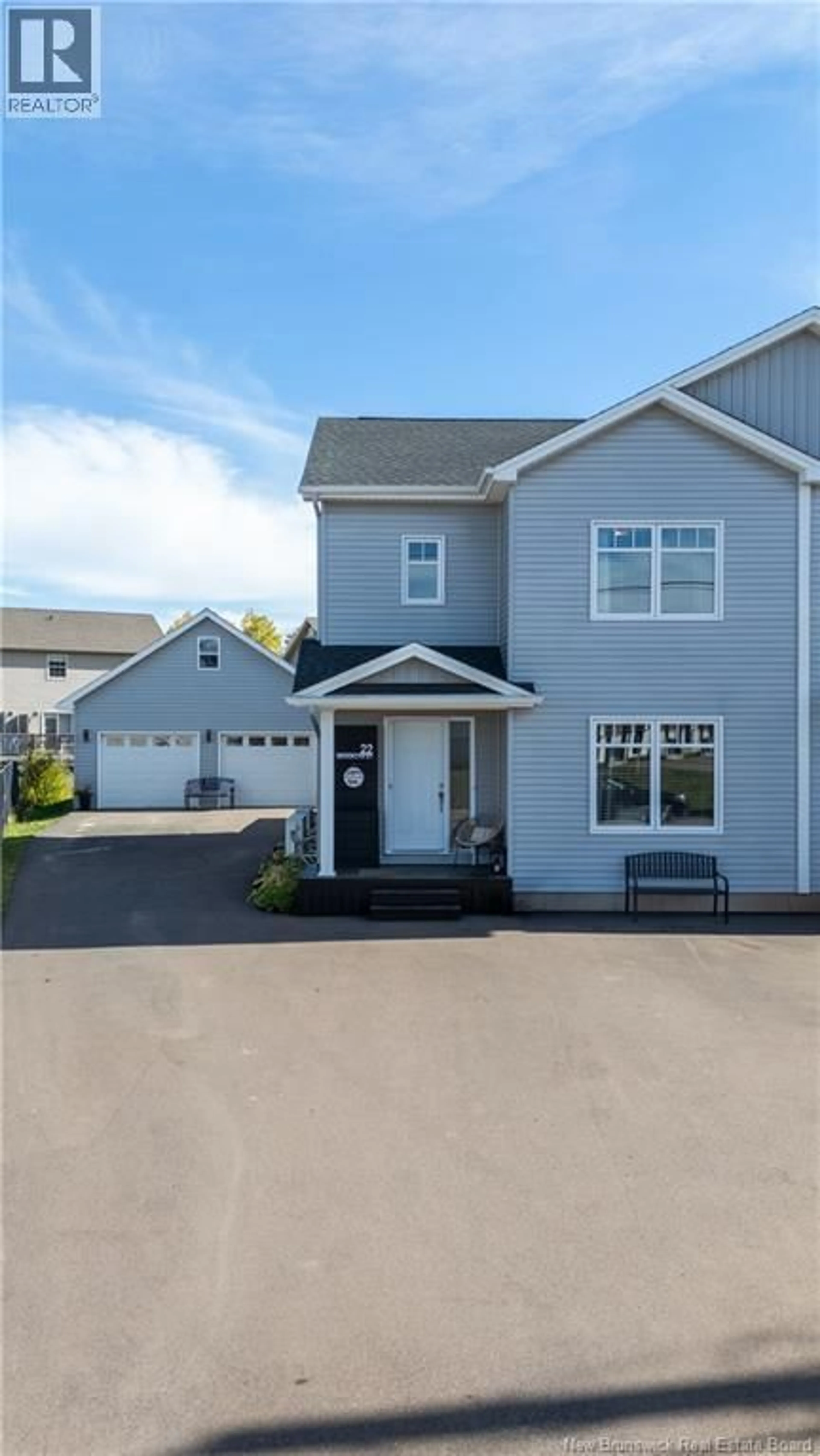 Home with vinyl exterior material, street for 22 BROOKLYN, Moncton New Brunswick E1A7E8