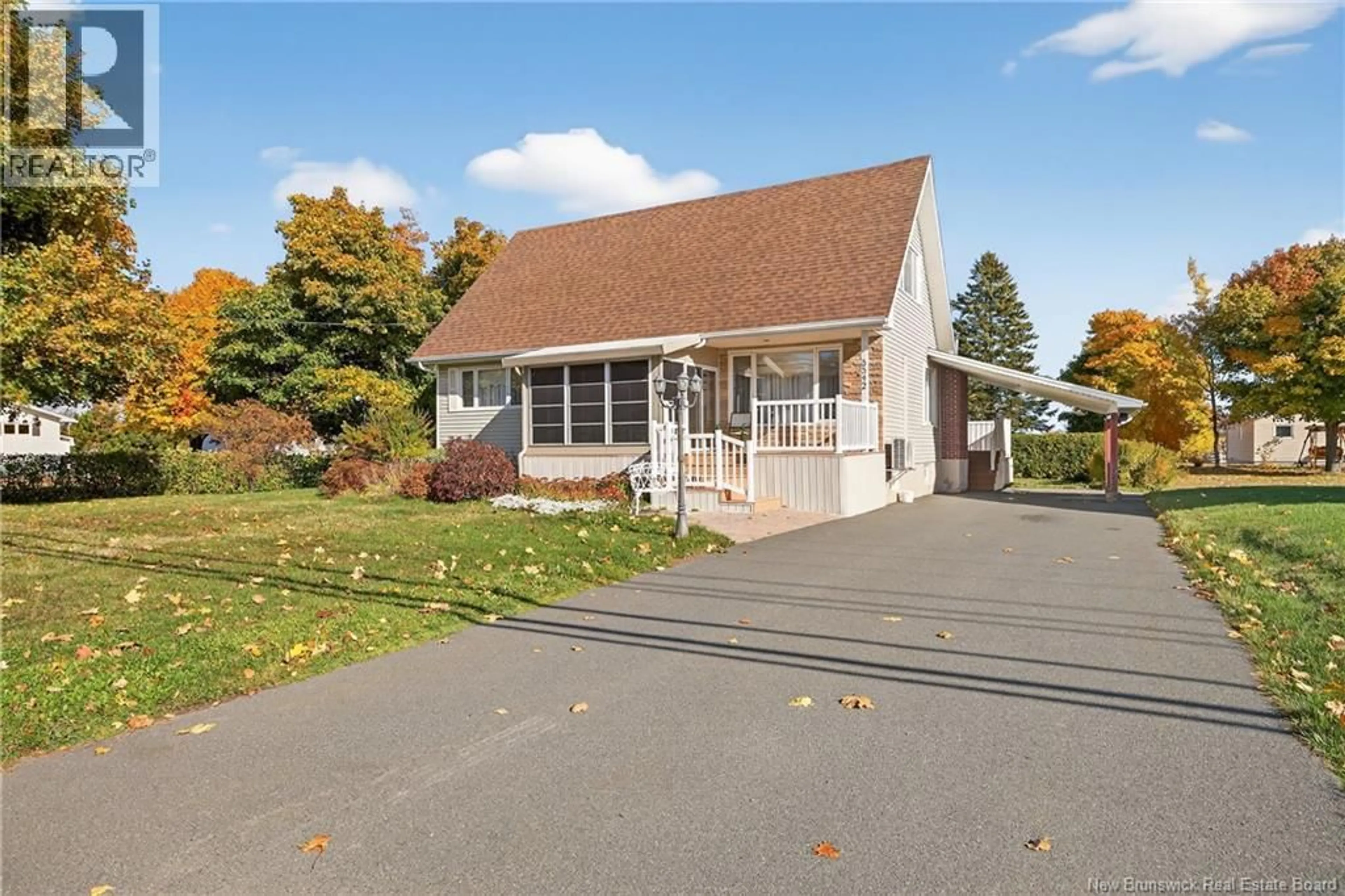 Home with vinyl exterior material, street for 3542 RUE DU CENTENAIRE, Tracadie New Brunswick E1X1B1