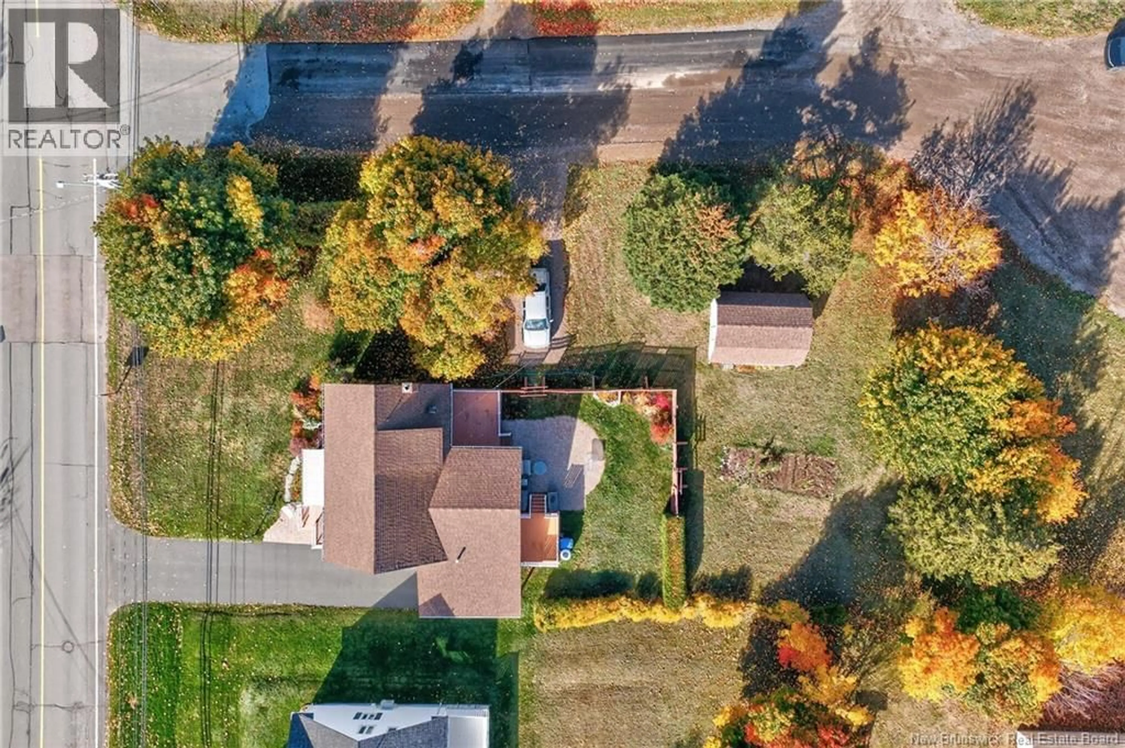 A pic from outside/outdoor area/front of a property/back of a property/a pic from drone, street for 3542 RUE DU CENTENAIRE, Tracadie New Brunswick E1X1B1