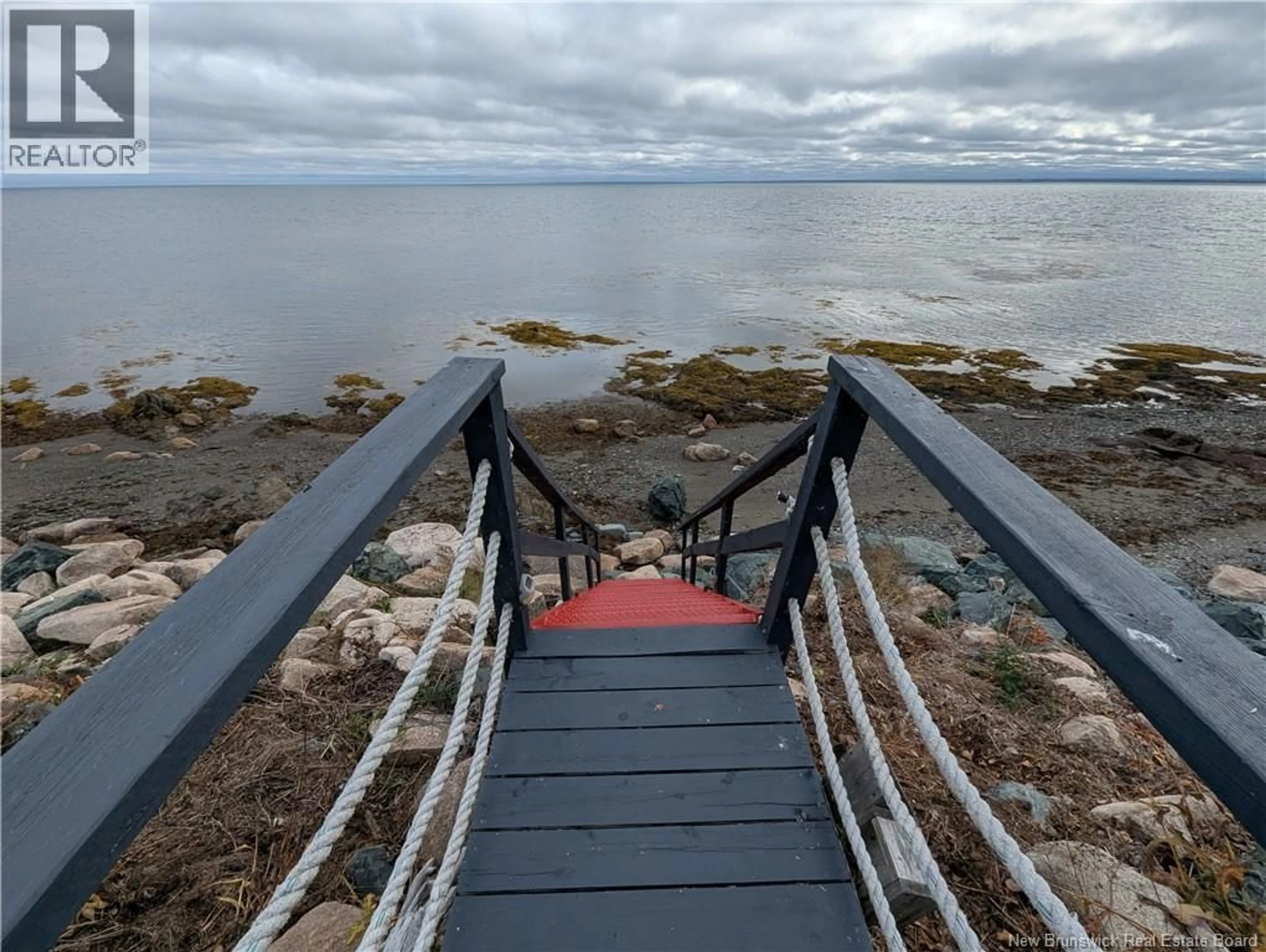 Stairs for 425 DE LA BAIE, Nigadoo New Brunswick E8K3P8