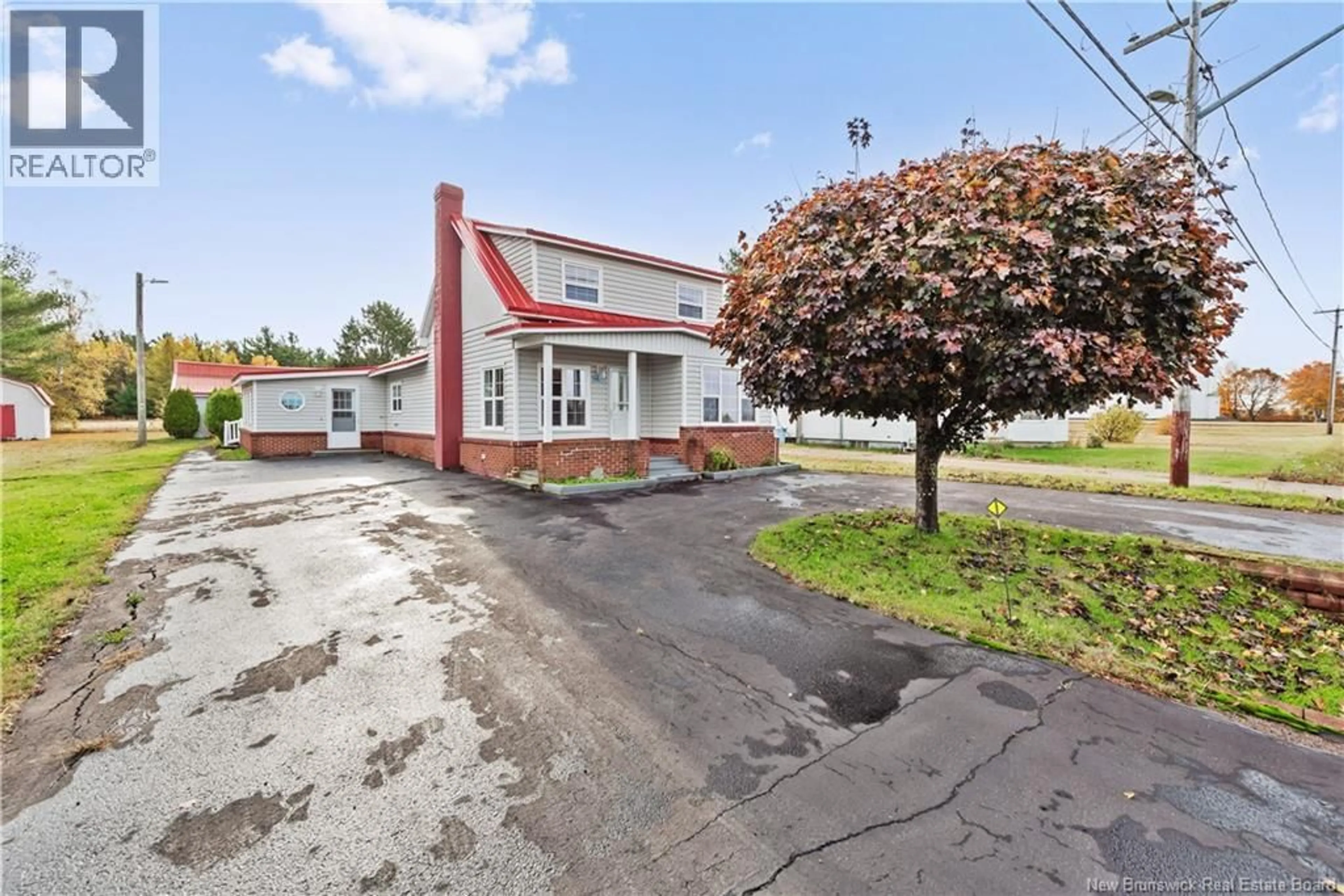 A pic from outside/outdoor area/front of a property/back of a property/a pic from drone, street for 1193 SAINT-CHARLES SUD, Saint-Charles New Brunswick E4W4W1