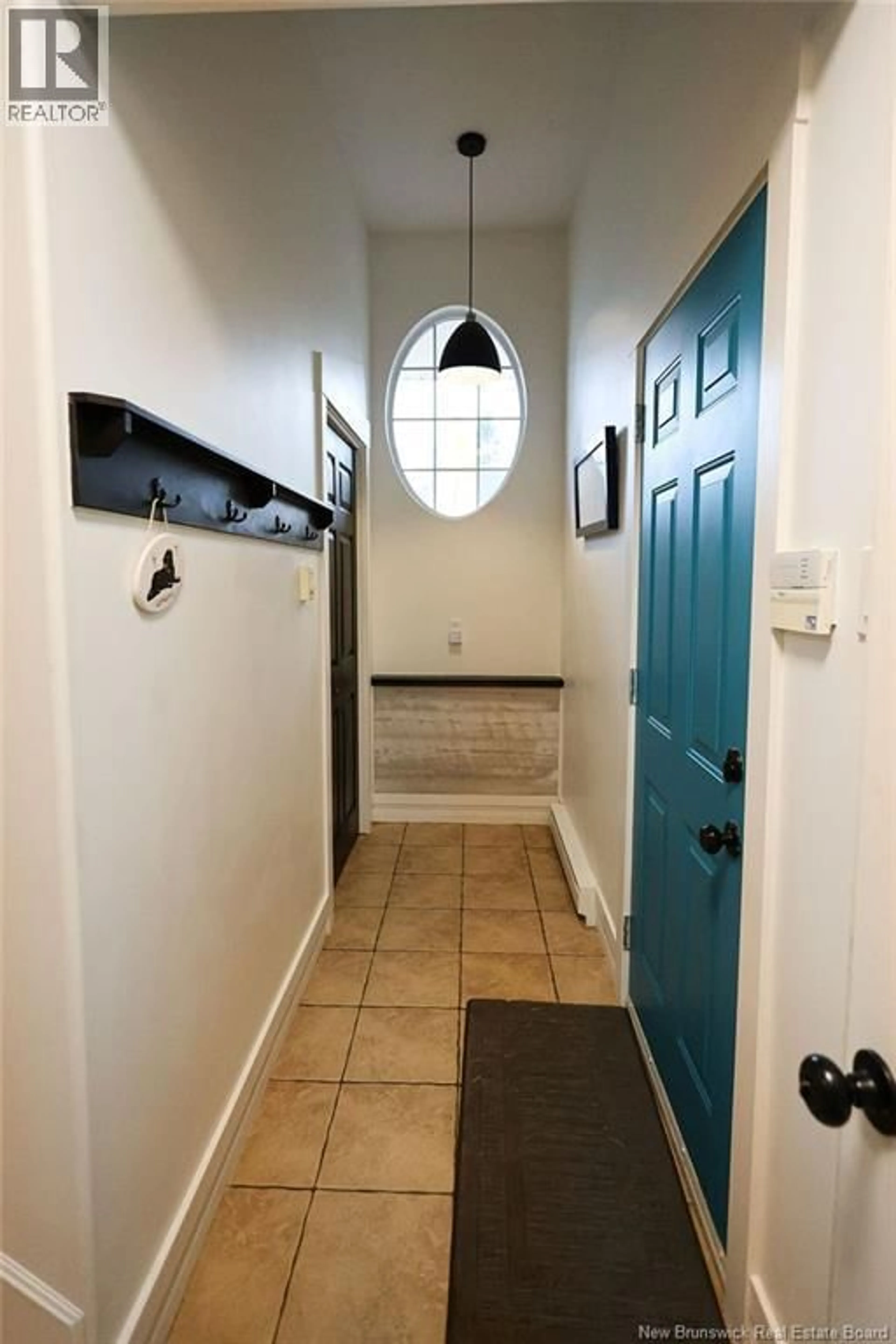 Indoor entryway for 41 CYR STREET, Dieppe New Brunswick E1A8A1