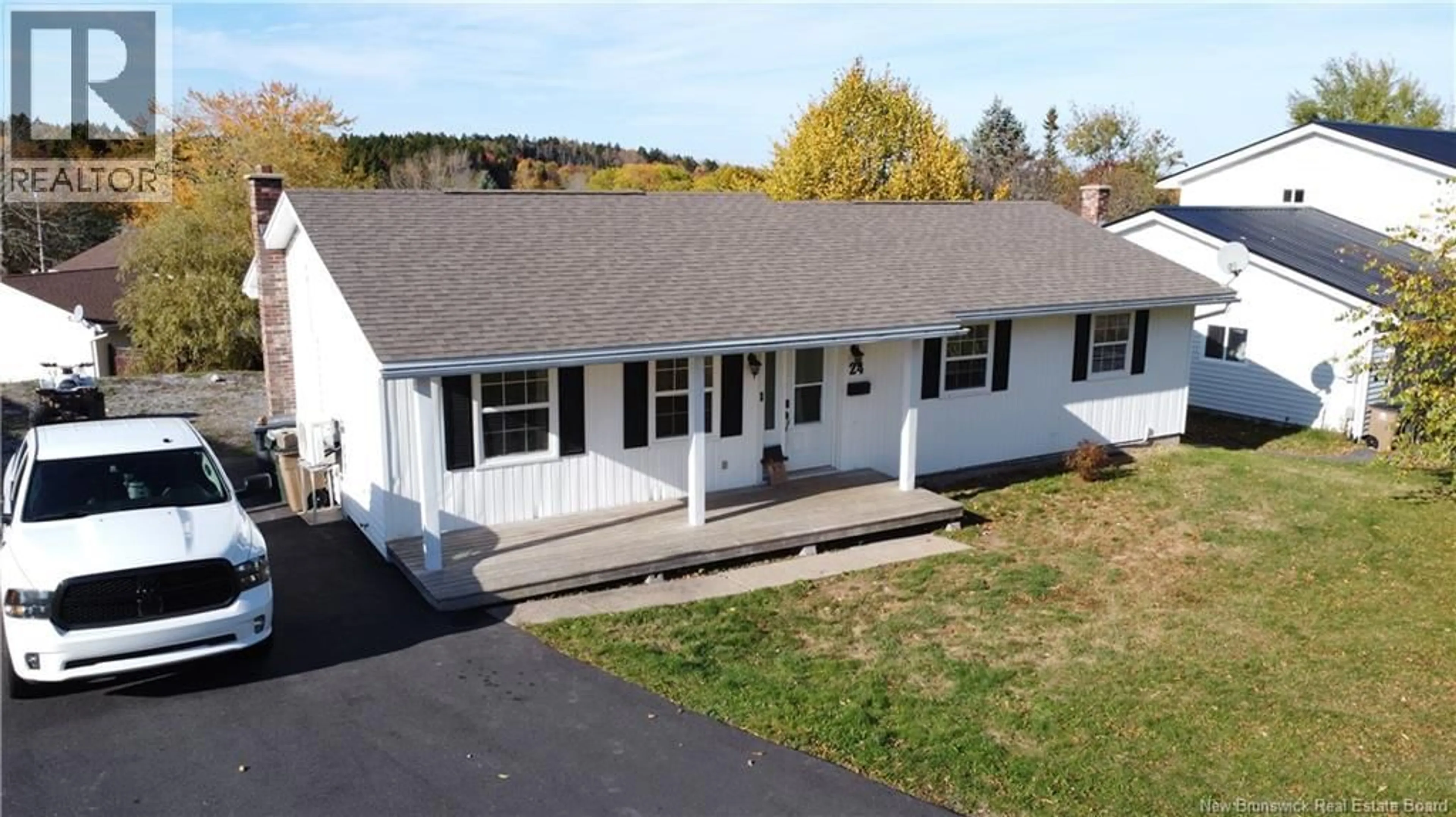 A pic from outside/outdoor area/front of a property/back of a property/a pic from drone, unknown for 24 SANDALWOOD CRESCENT, Saint John New Brunswick E2M5L3