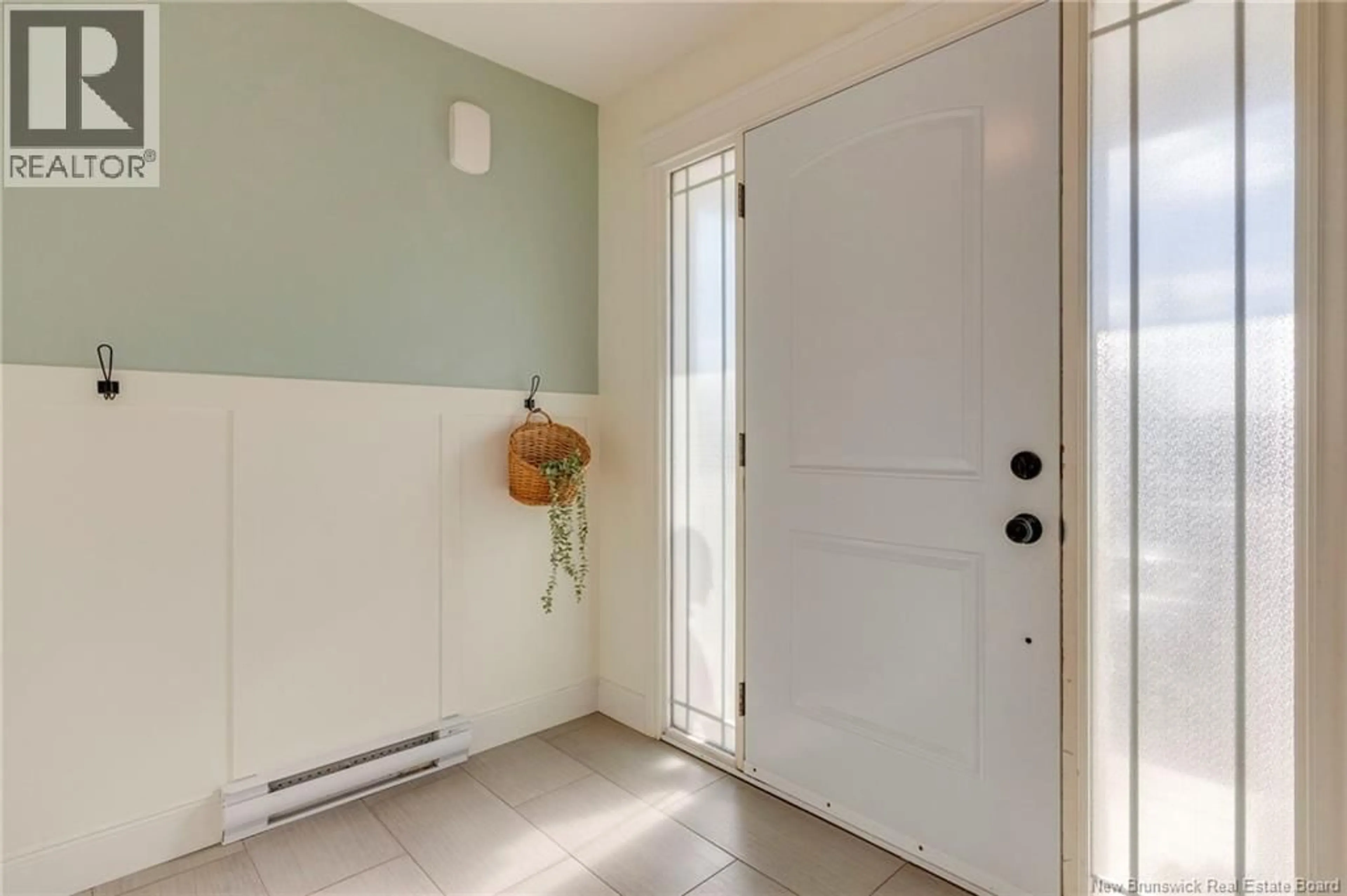 Indoor entryway for 99 MATHIAS, Dieppe New Brunswick E1A8N5