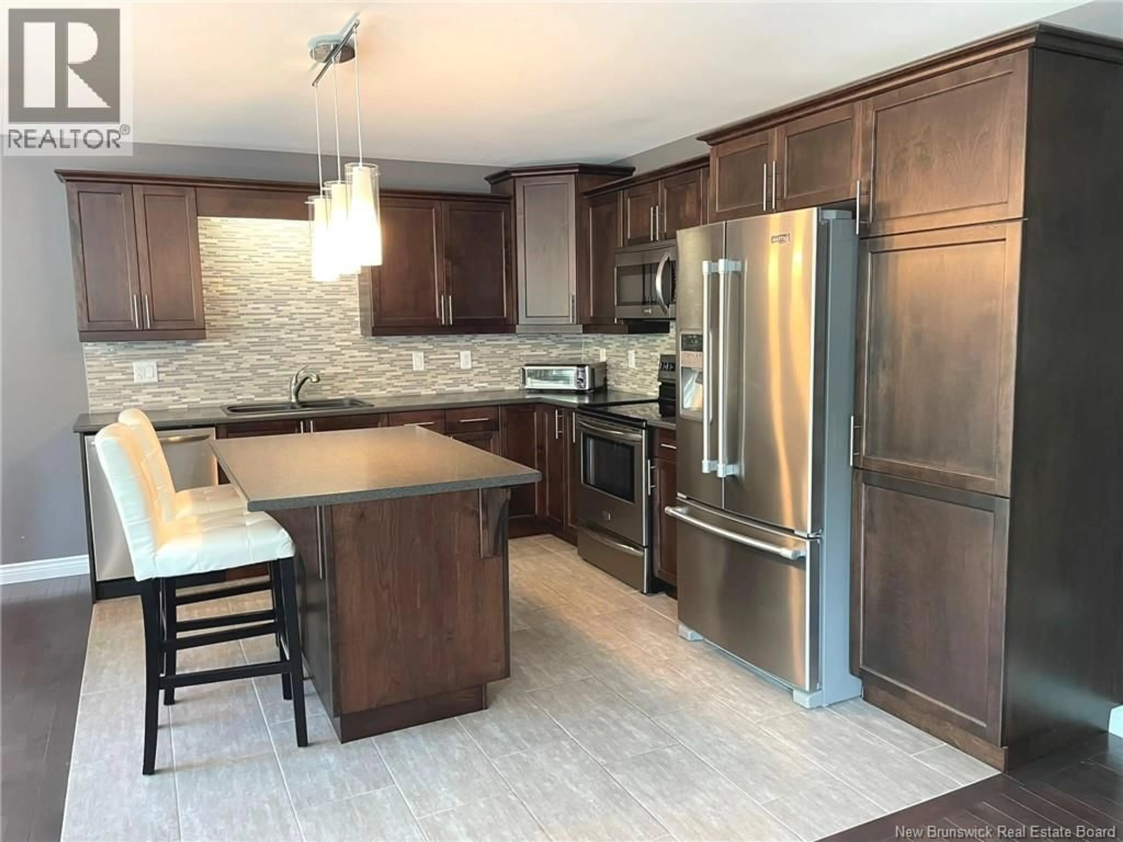 Open concept kitchen, unknown for 371 DOLBEAU STREET, Dieppe New Brunswick E1A9P9