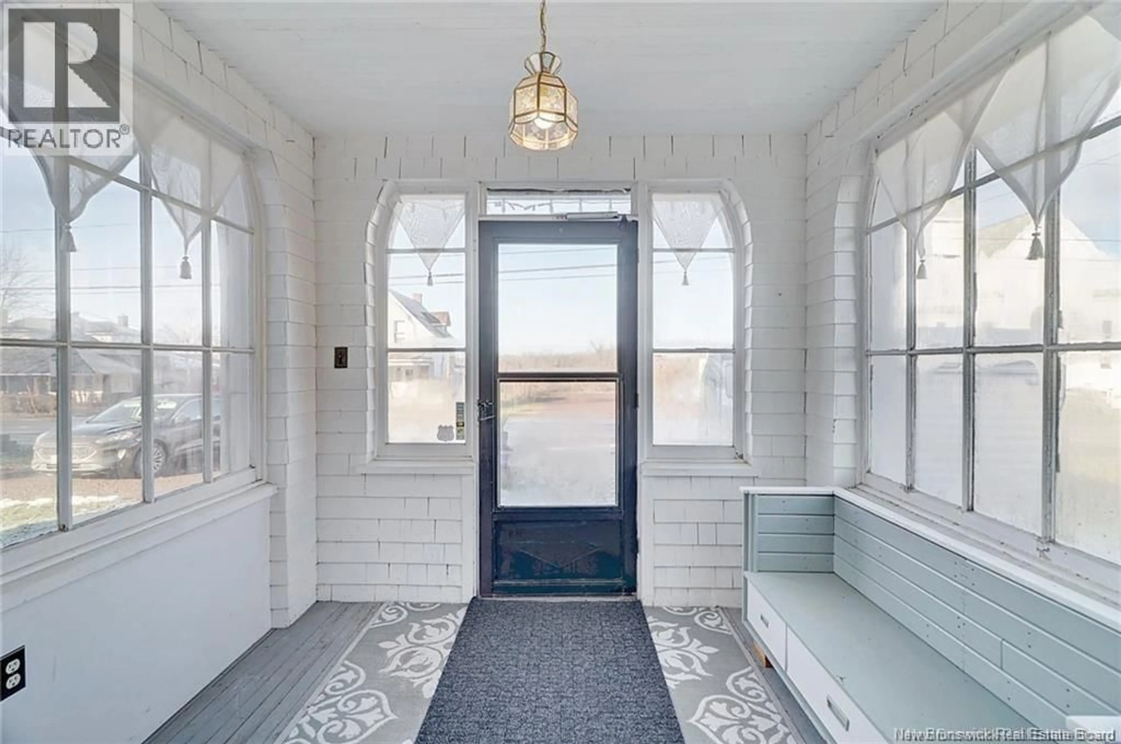 Indoor entryway for 209 MAIN STREET, Chipman New Brunswick E4A1X3