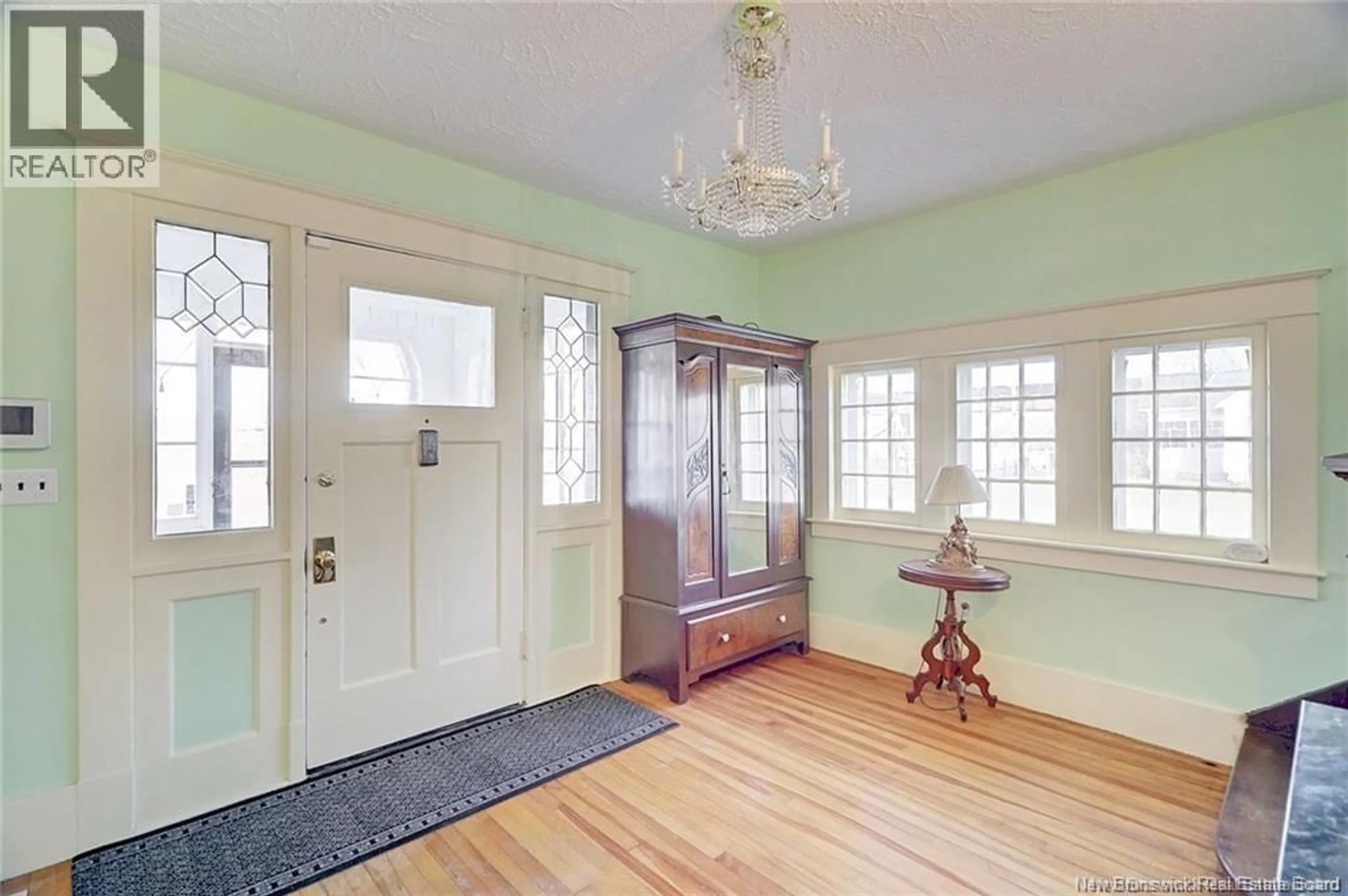 Indoor entryway for 209 MAIN STREET, Chipman New Brunswick E4A1X3