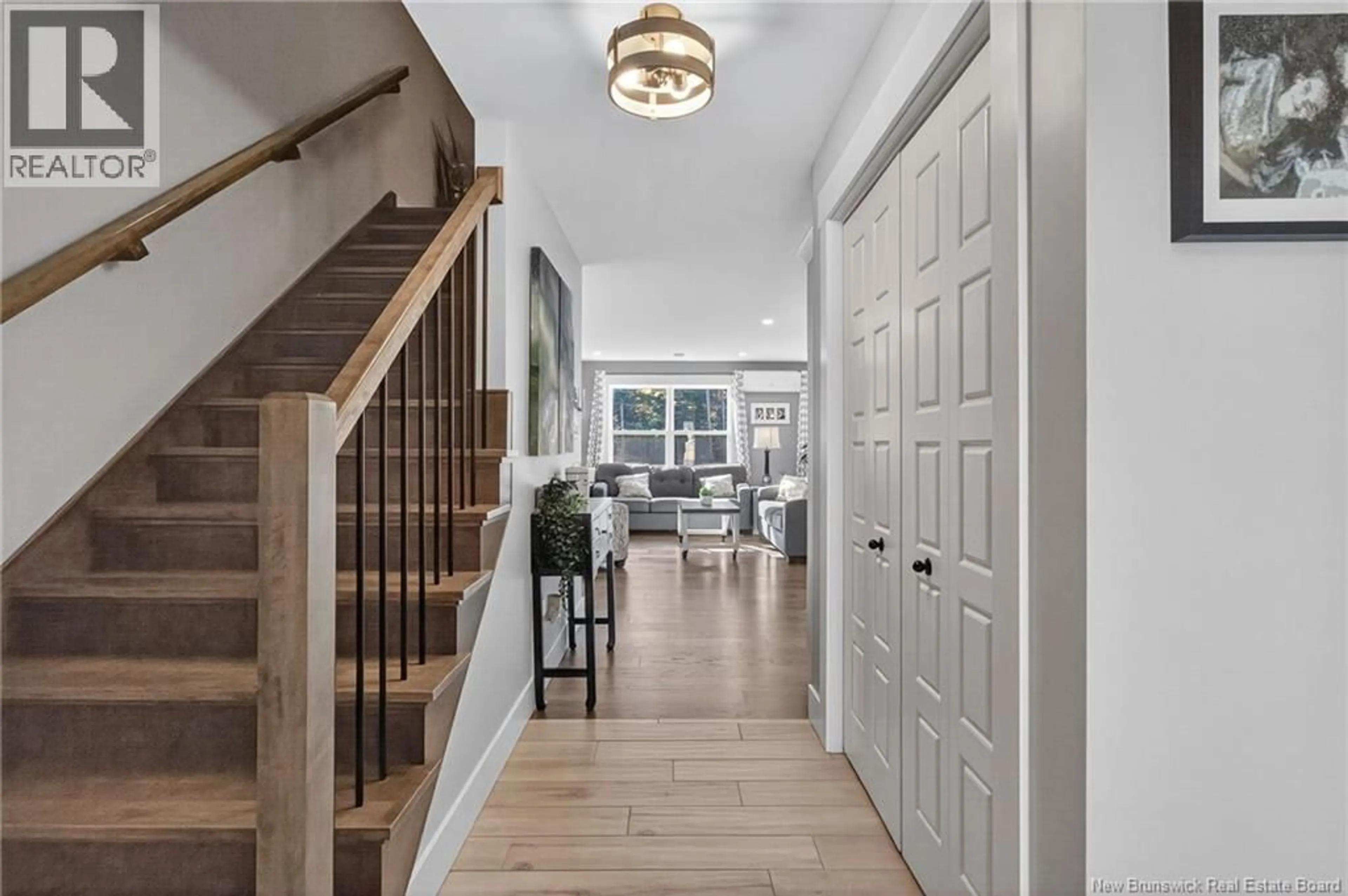 Indoor entryway for 107 BASTARACHE STREET, Dieppe New Brunswick E1A6Y6