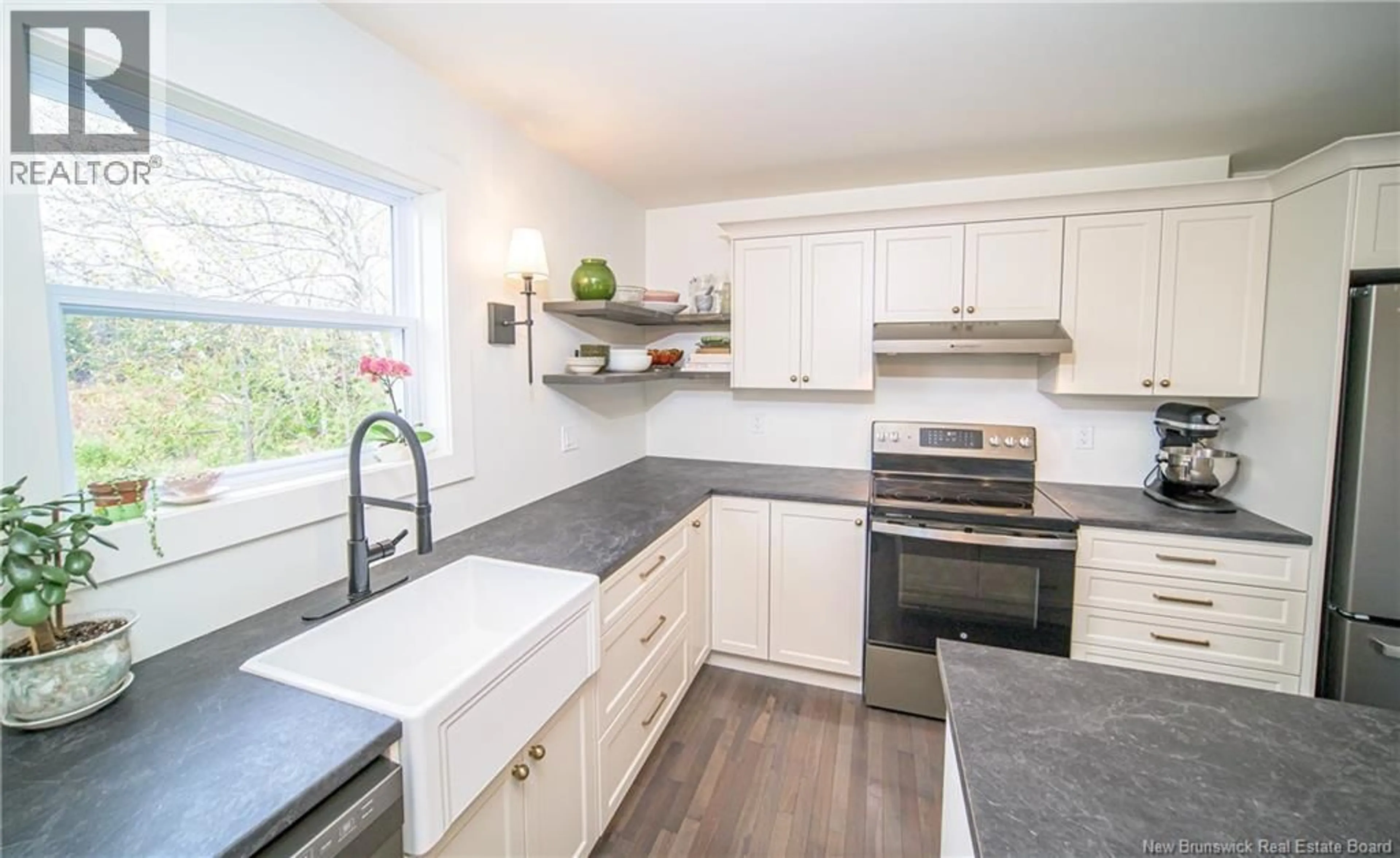 Open concept kitchen, unknown for 23 SNOWSHOE STREET, Lower Kingsclear New Brunswick E3E0E9