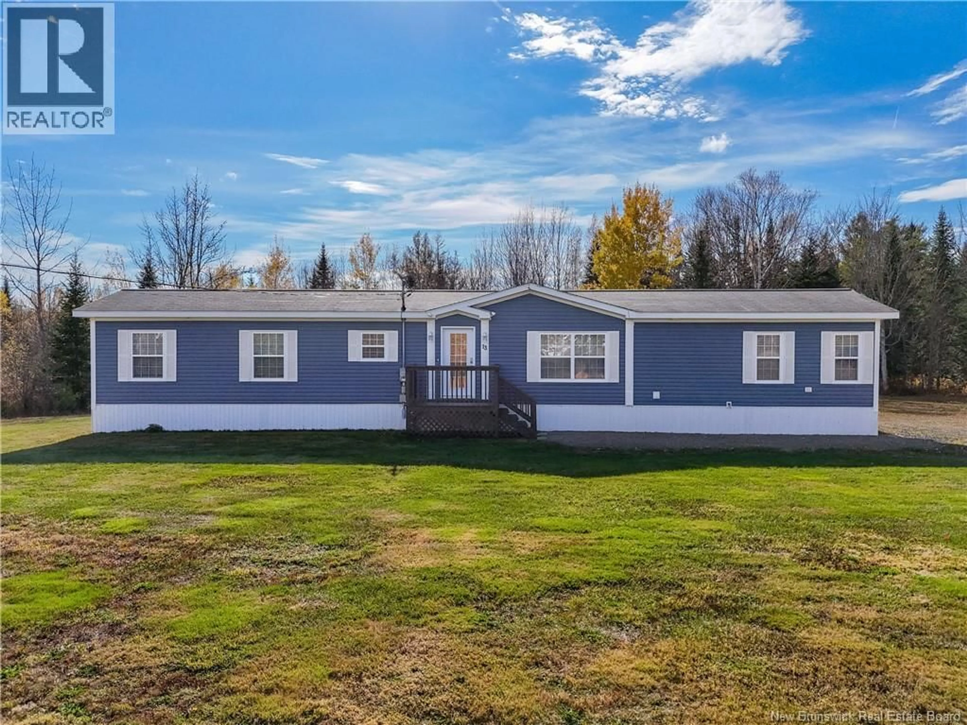 Home with vinyl exterior material, unknown for 13 HAILEY COURT, Hanwell New Brunswick E6K0B2