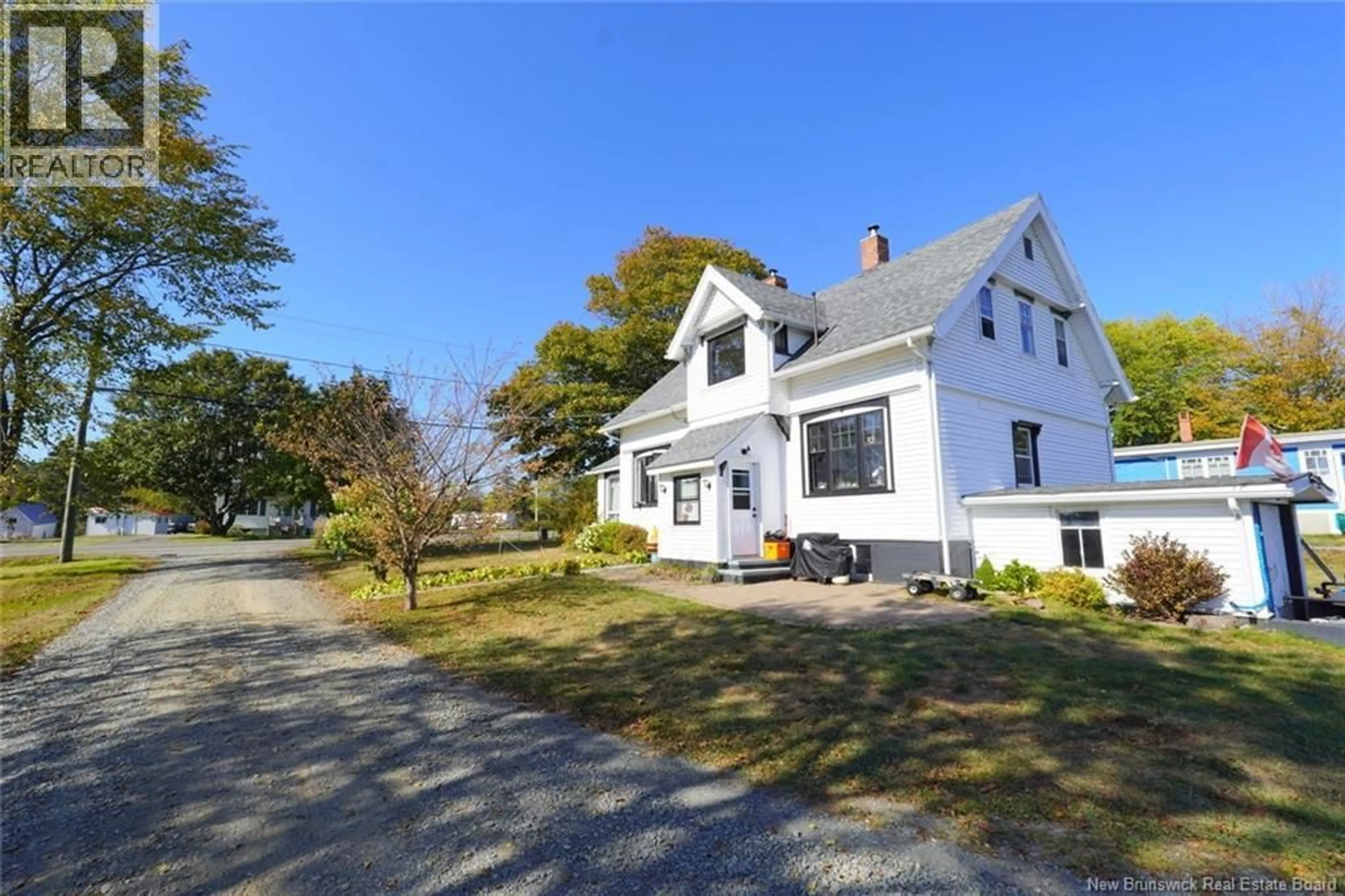 A pic from outside/outdoor area/front of a property/back of a property/a pic from drone, street for 1853 ROUTE 776, Grand Manan New Brunswick E5G3H1