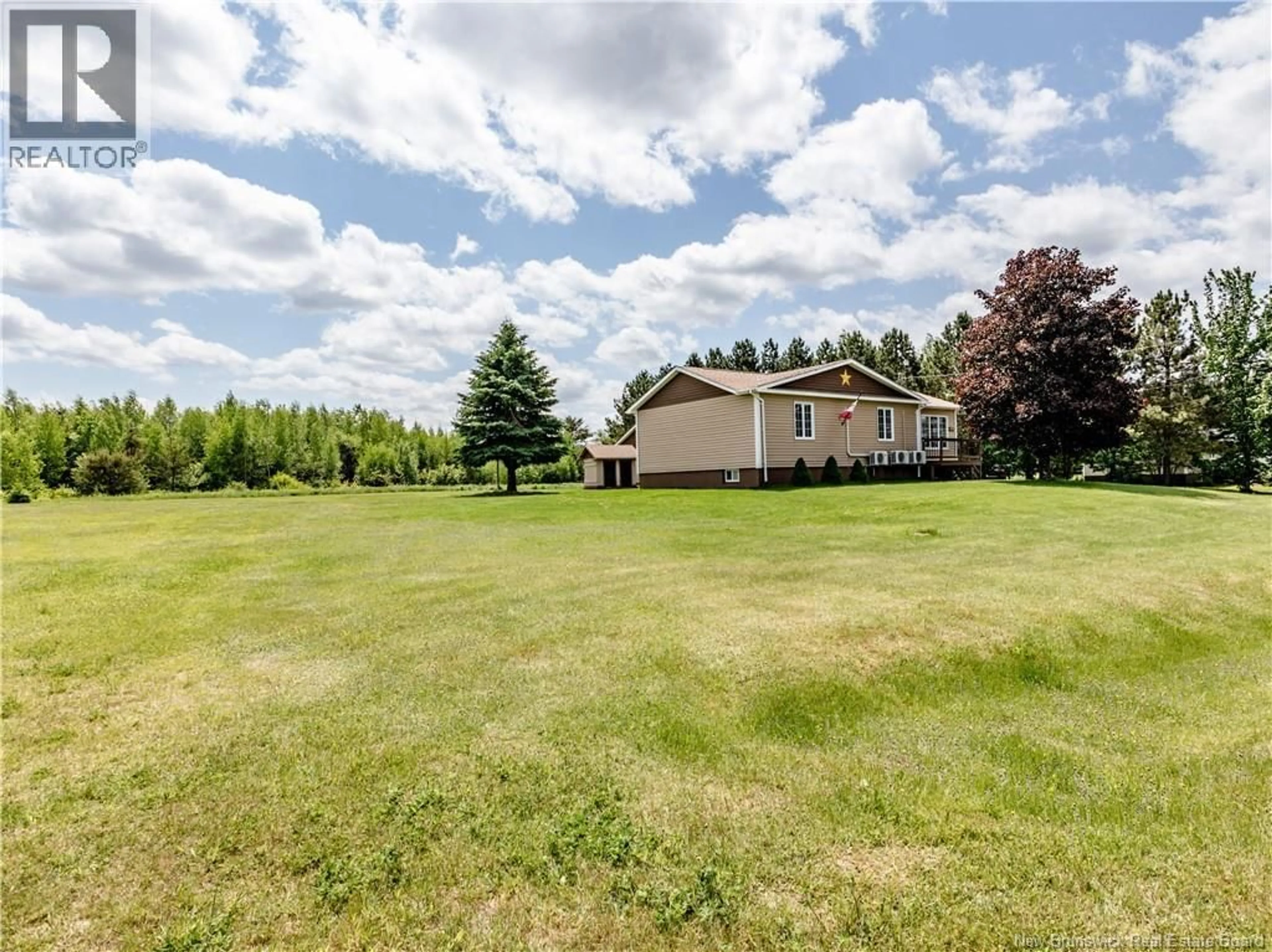 A pic from outside/outdoor area/front of a property/back of a property/a pic from drone, unknown for 448 CAP SAINT-LOUIS DRIVE, Saint-Louis-De-Kent New Brunswick E4X1P9