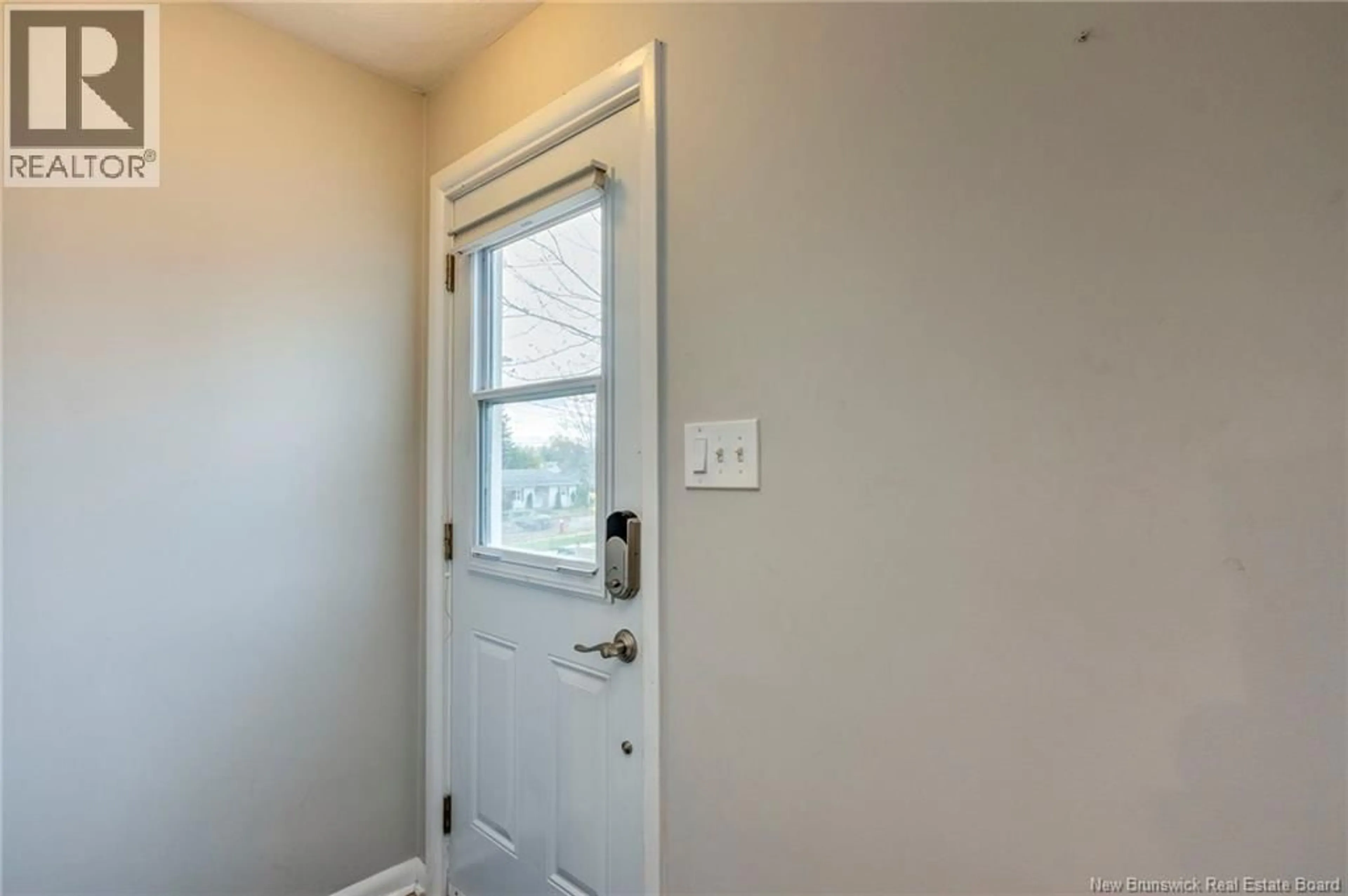 Indoor entryway for 21 GARFIELD, Moncton New Brunswick E1C3Y4