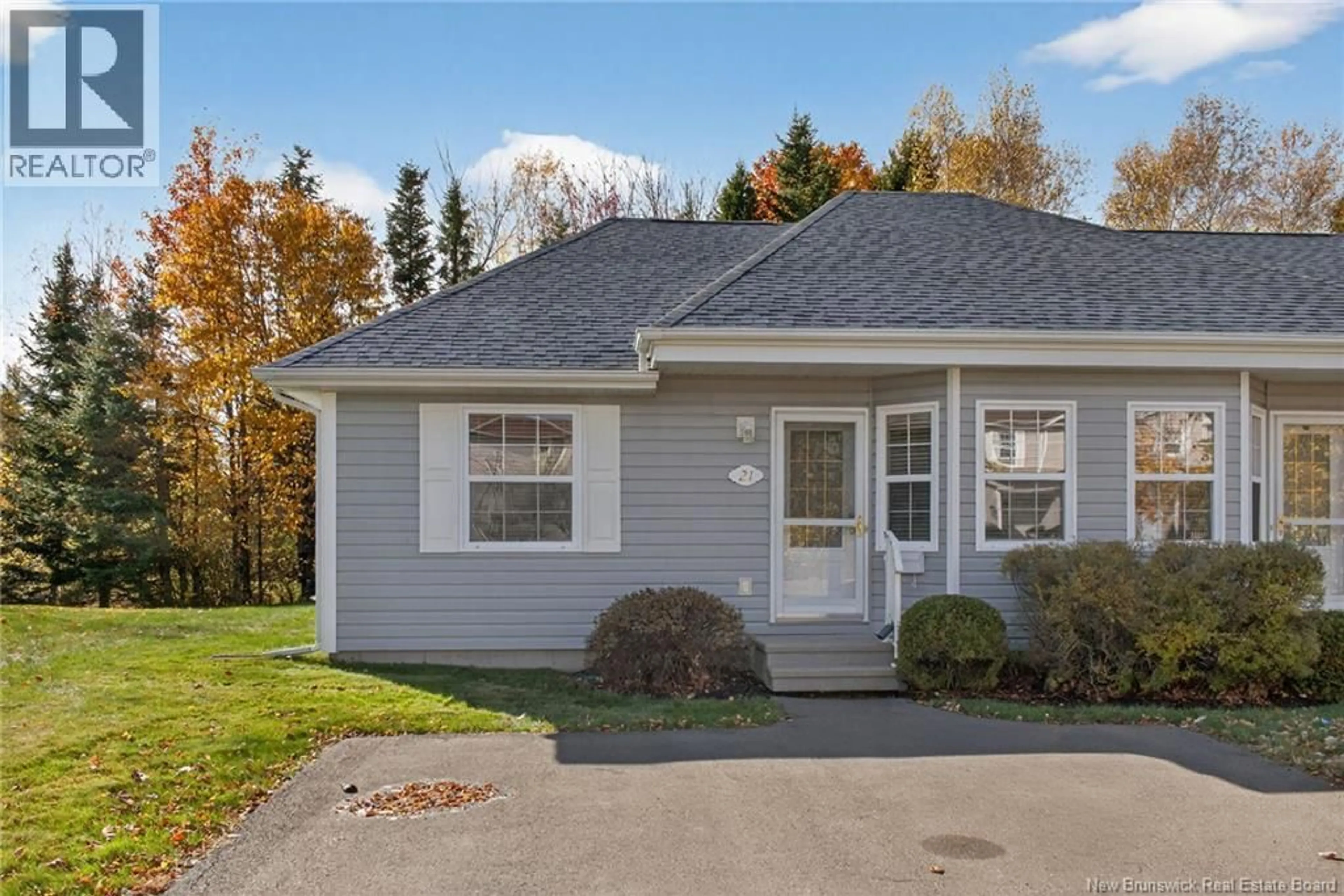 Home with vinyl exterior material, street for 21 FIRMIN CRESCENT, Dieppe New Brunswick E1A7T1