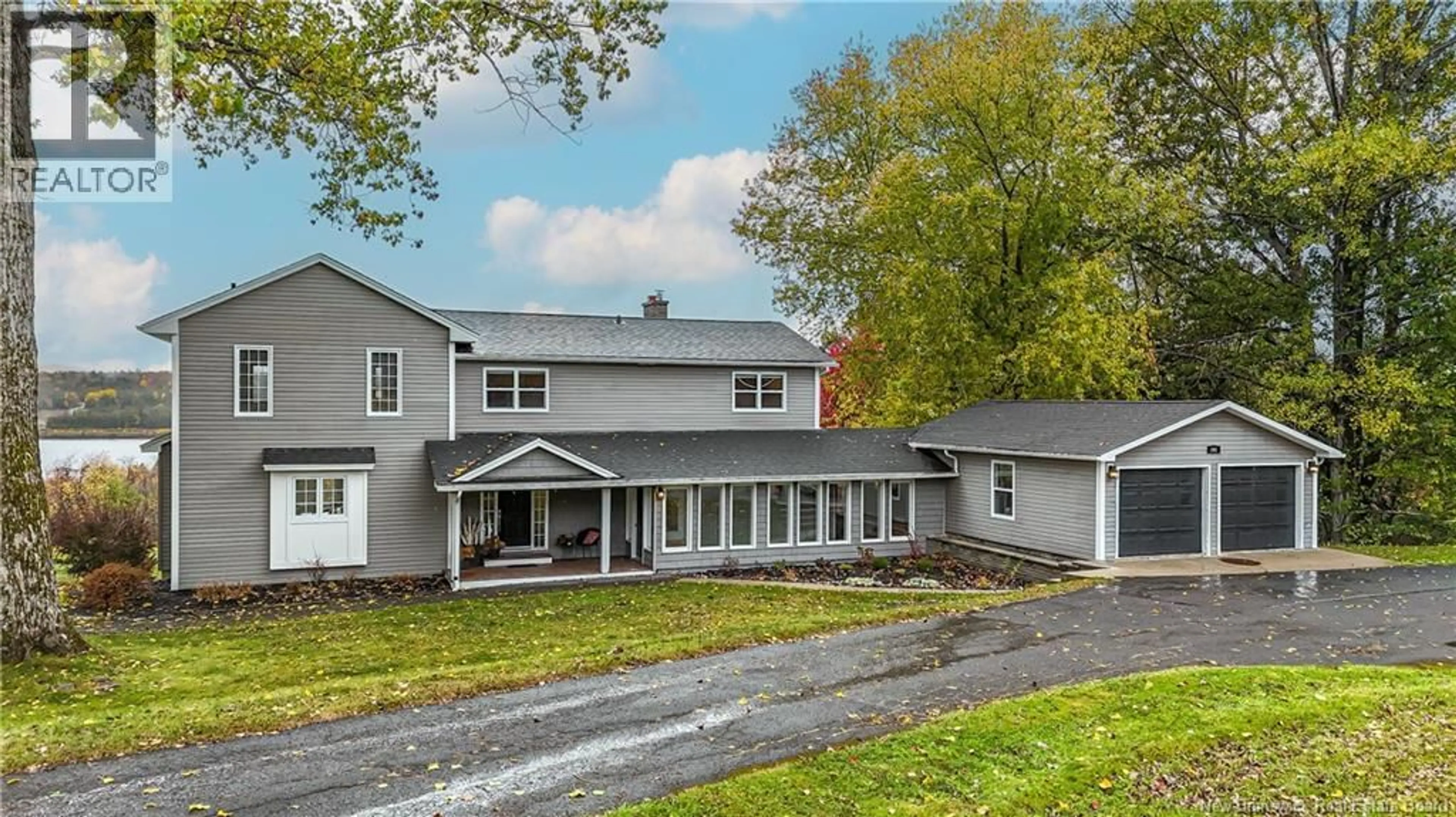 A pic from outside/outdoor area/front of a property/back of a property/a pic from drone, building for 242 MACTAQUAC HEIGHTS, Keswick Ridge New Brunswick E6L1P4