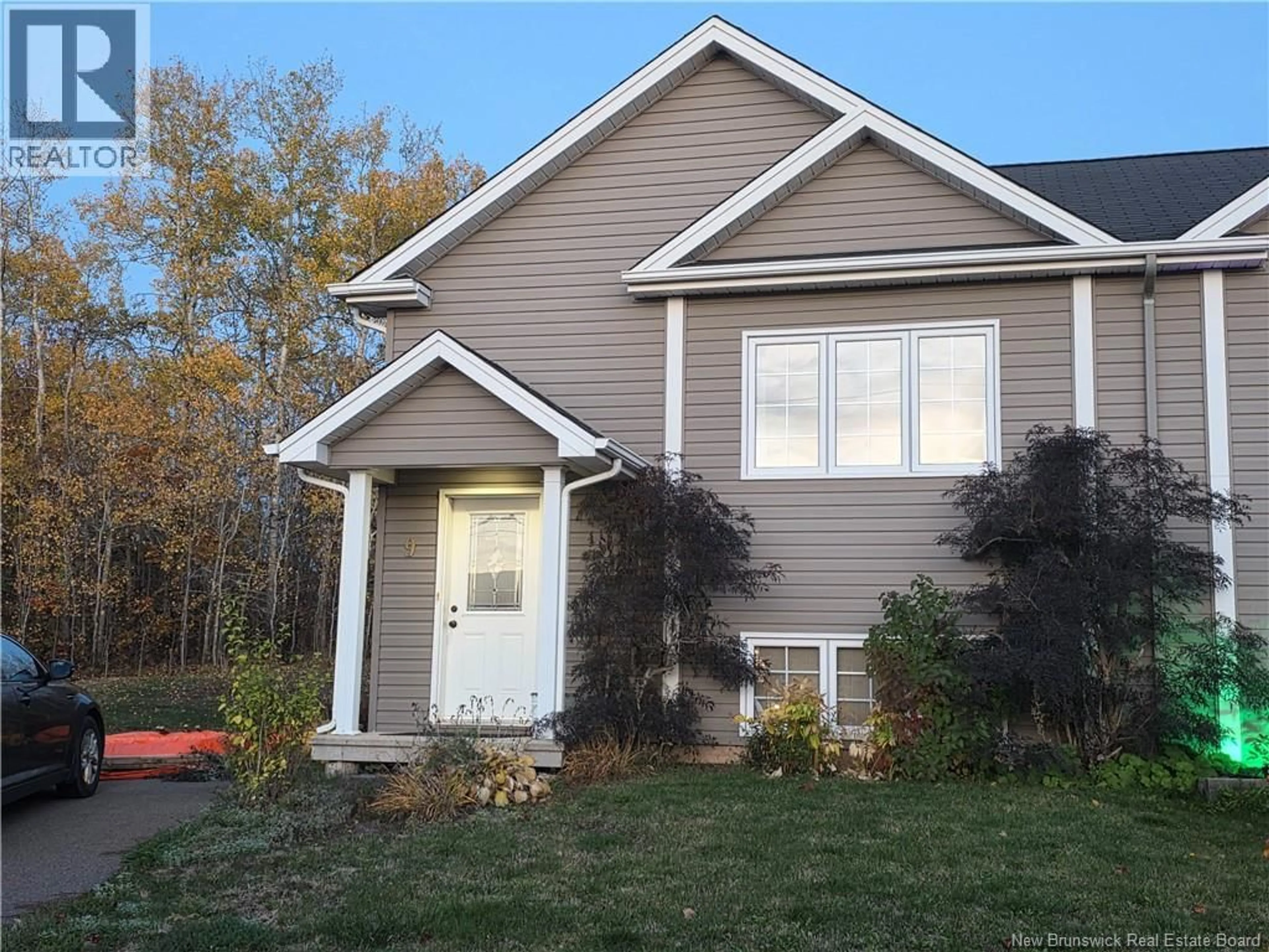 Home with vinyl exterior material, street for 9 JEREMIE COURT, Moncton New Brunswick E1A0B7