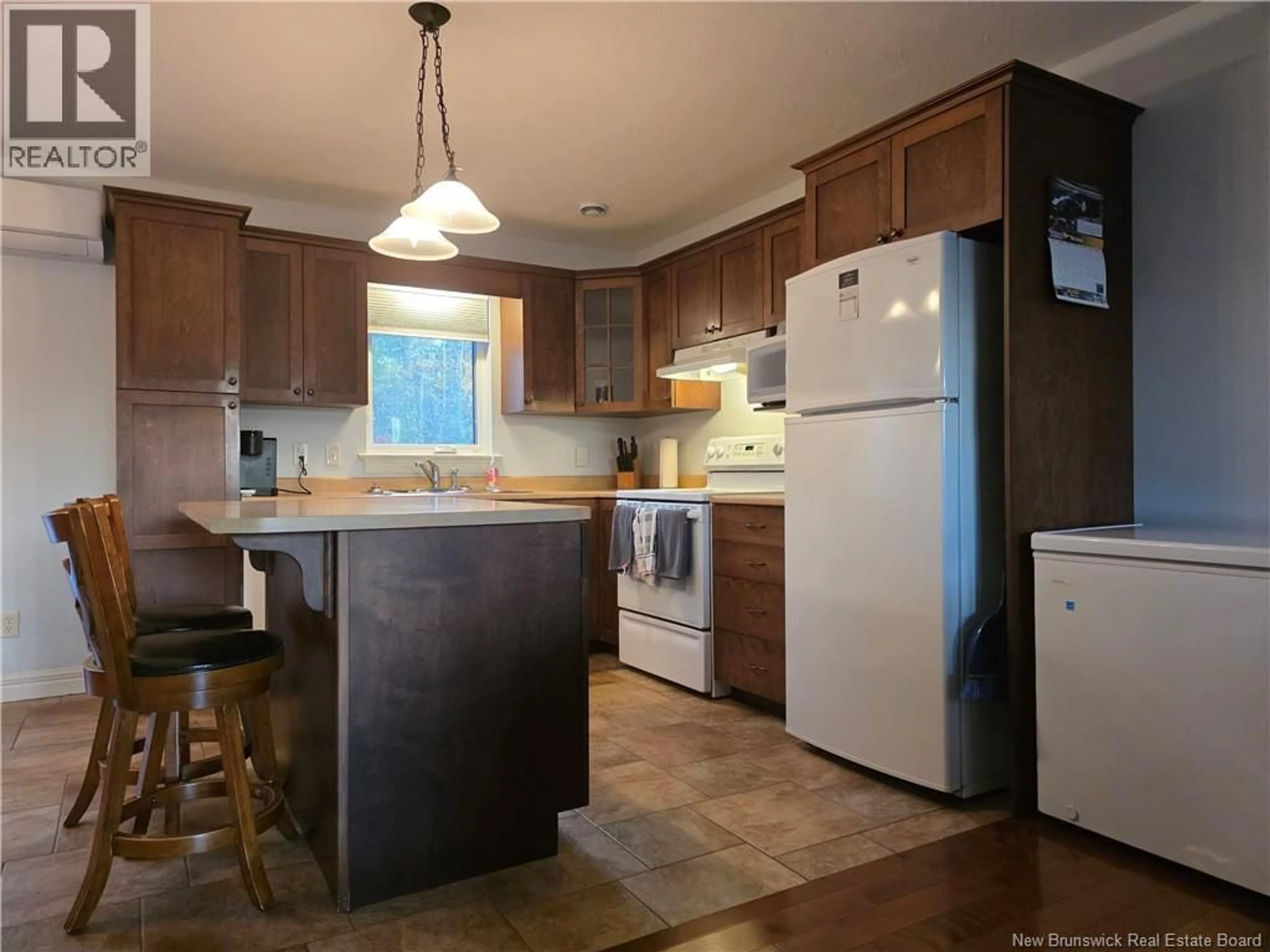 Open concept kitchen, unknown for 9 JEREMIE COURT, Moncton New Brunswick E1A0B7