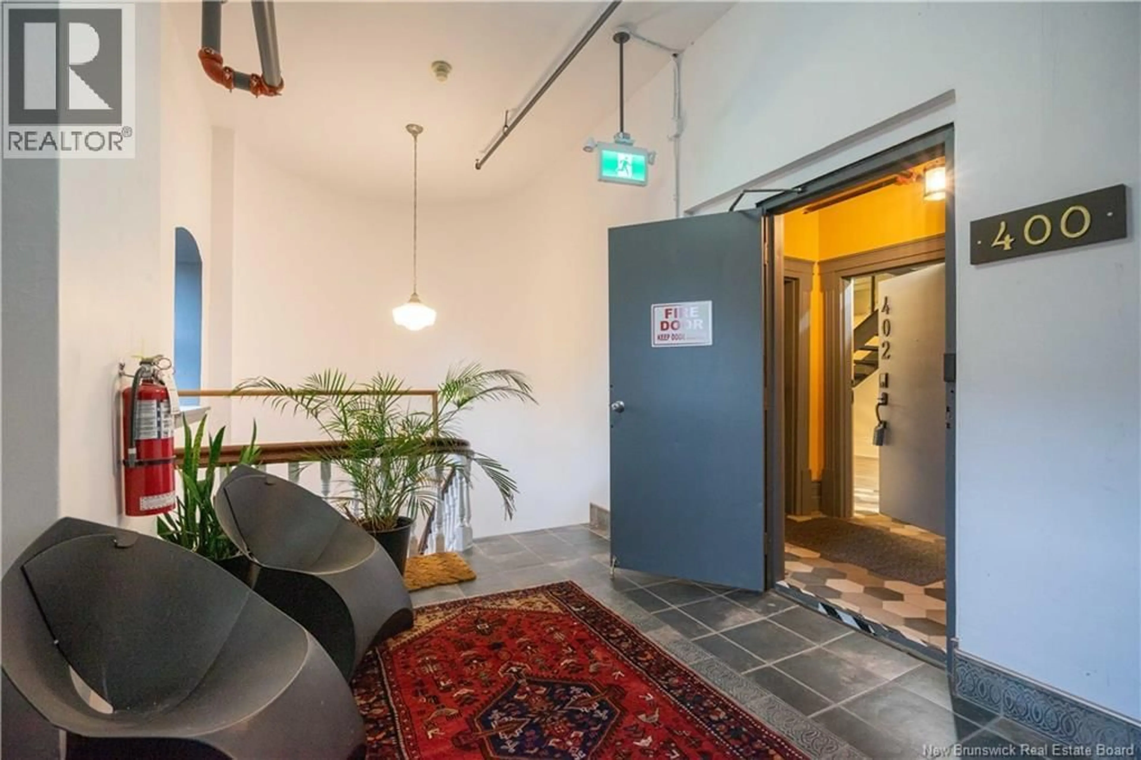 Indoor foyer for 402 - 115 PRINCE WILLIAM STREET, Saint John New Brunswick E2L2B4