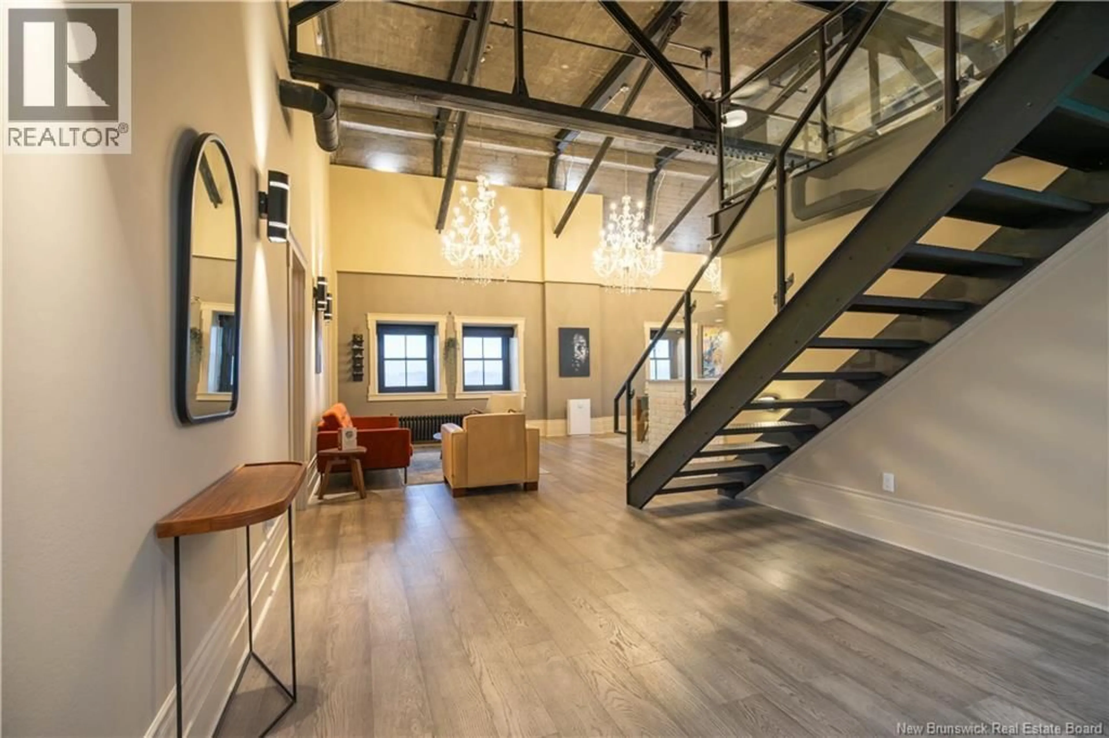 Indoor foyer for 402 - 115 PRINCE WILLIAM STREET, Saint John New Brunswick E2L2B4