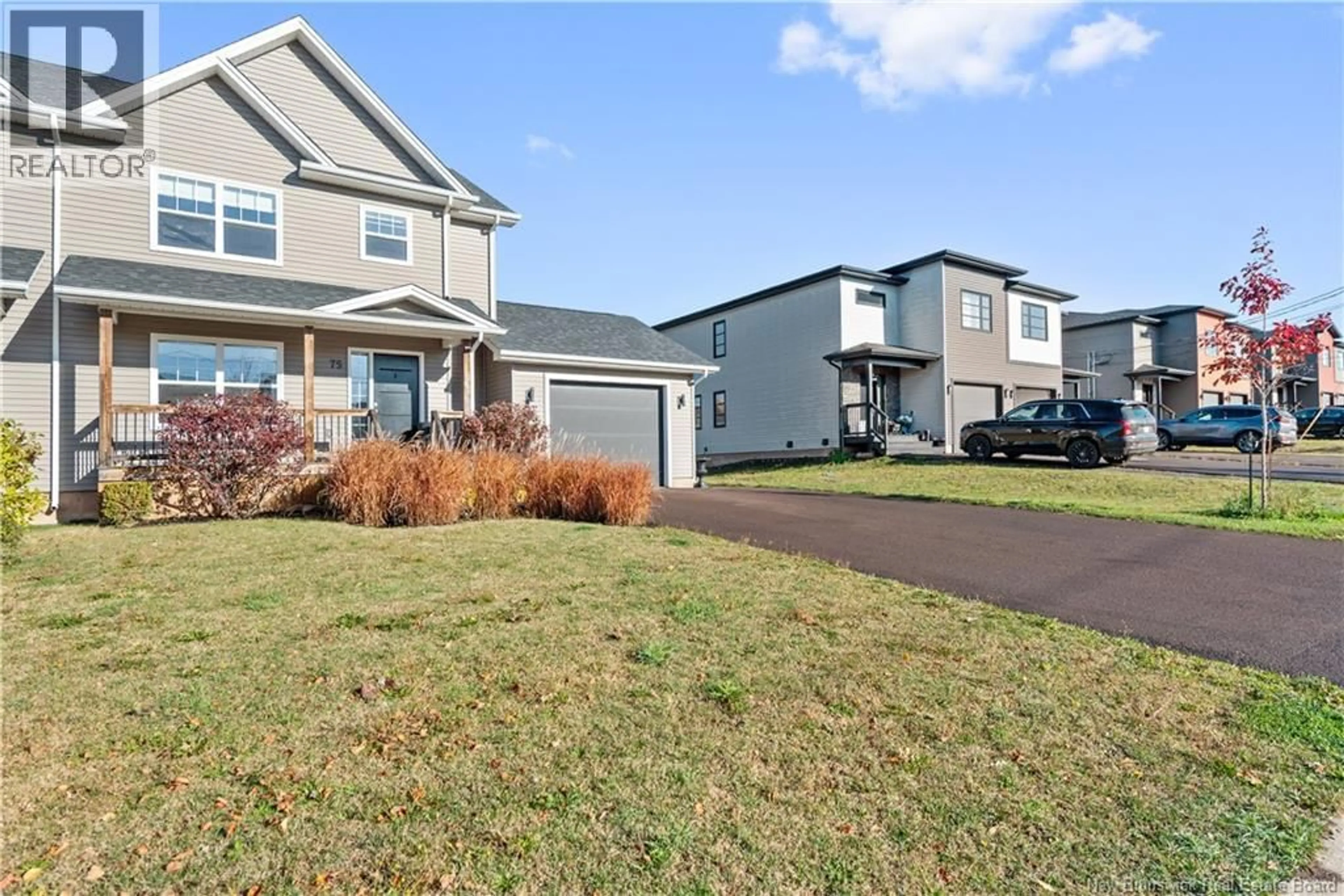 Home with vinyl exterior material, street for 75 FRANCFORT CRESCENT, Moncton New Brunswick E1G5W7