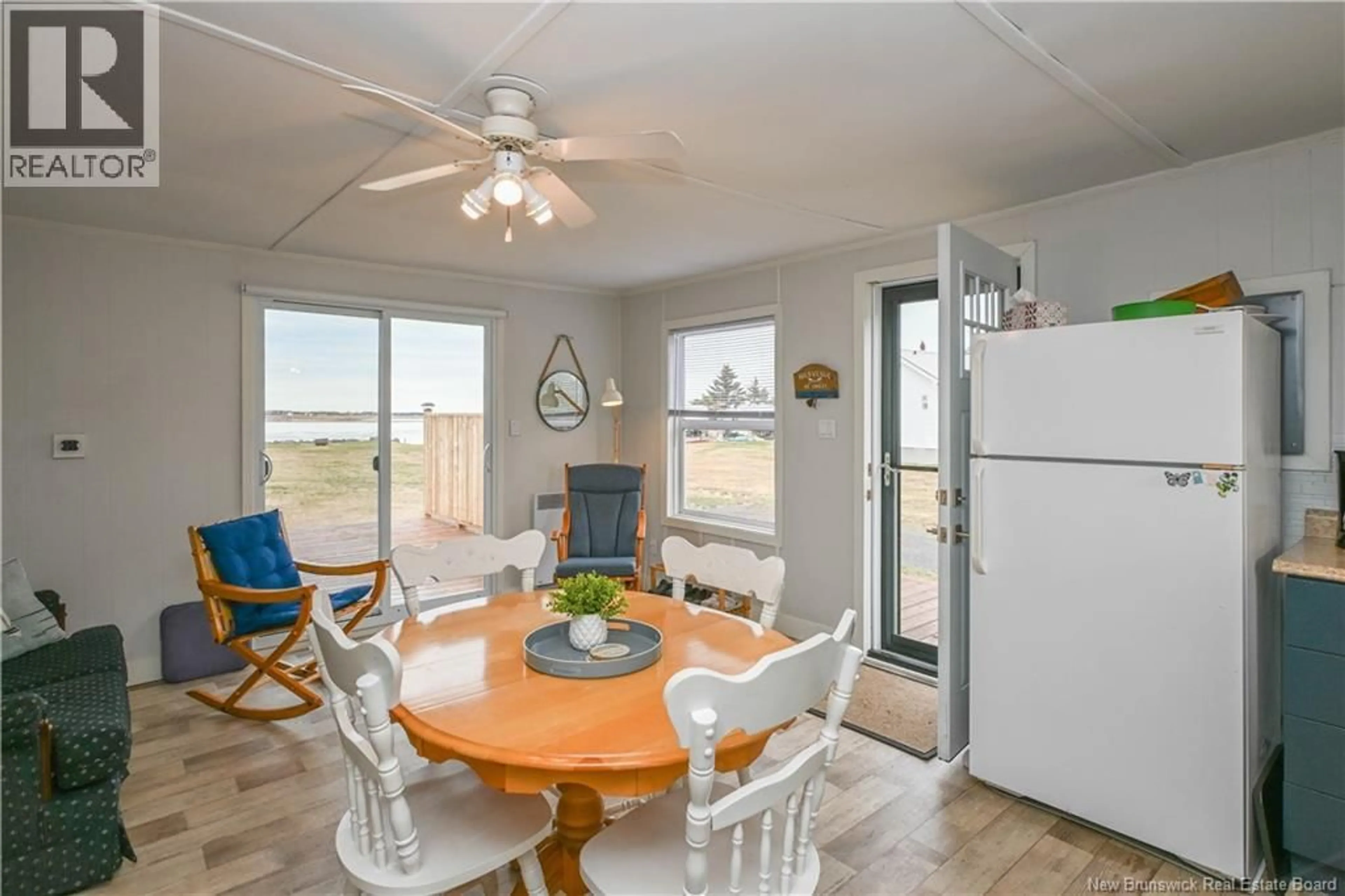 Dining room, ceramic/tile floor for 27 - 29 BERTIE STREET, Val-Comeau New Brunswick E1X4J7