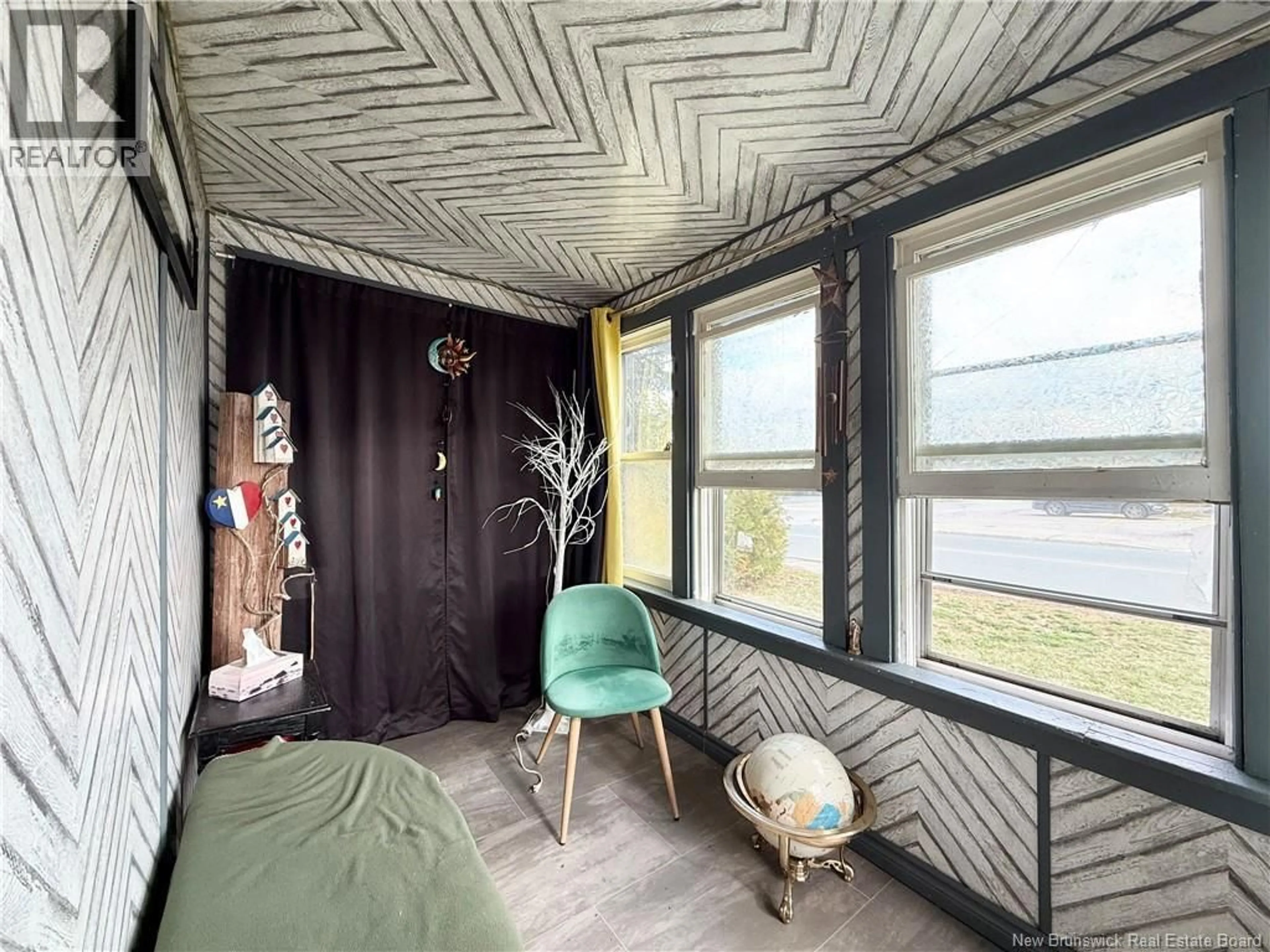 A pic of a room for 1675 WATER STREET, Miramichi New Brunswick E1N3X4