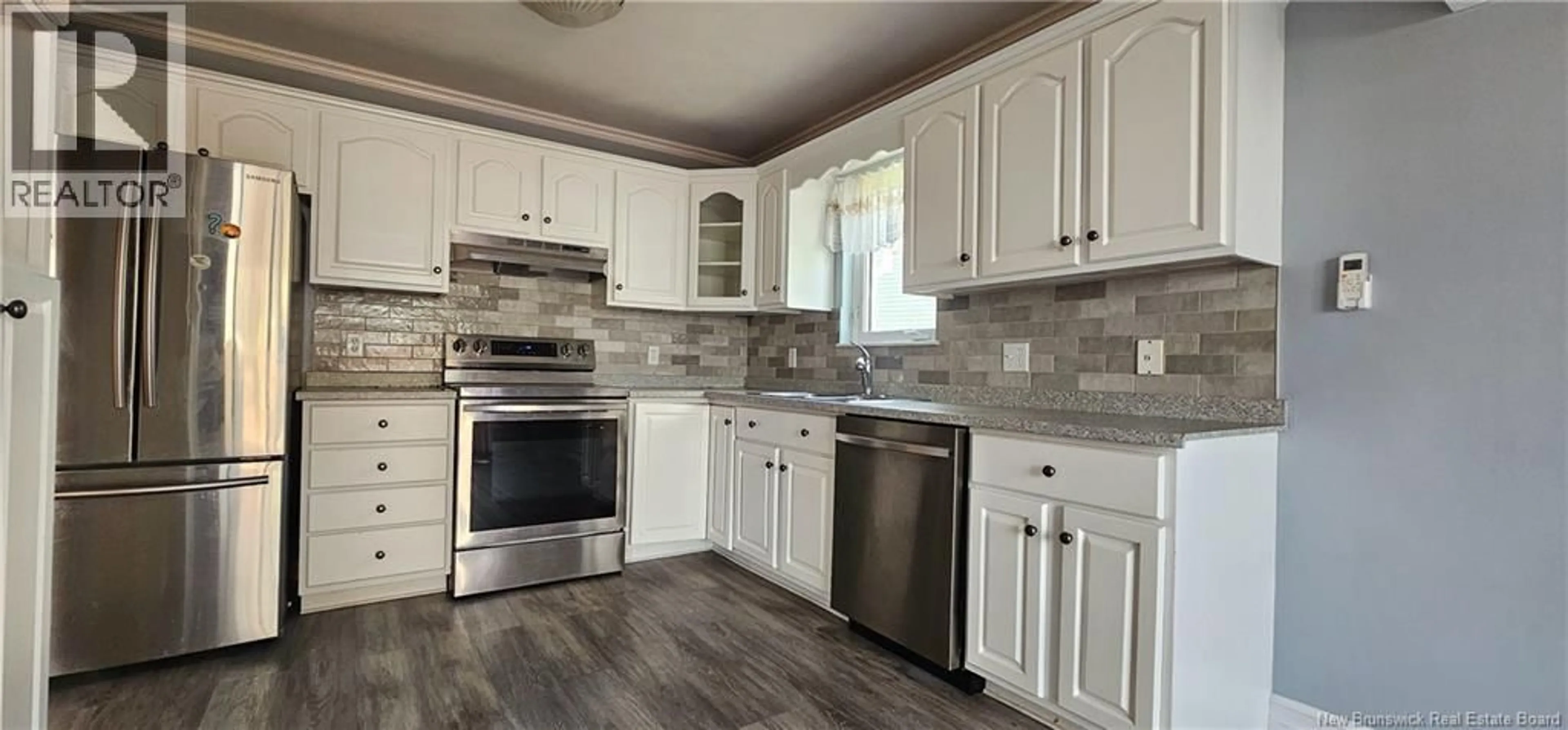 Open concept kitchen, unknown for 17 SHEFFIELD COURT, Moncton New Brunswick E1G2J2