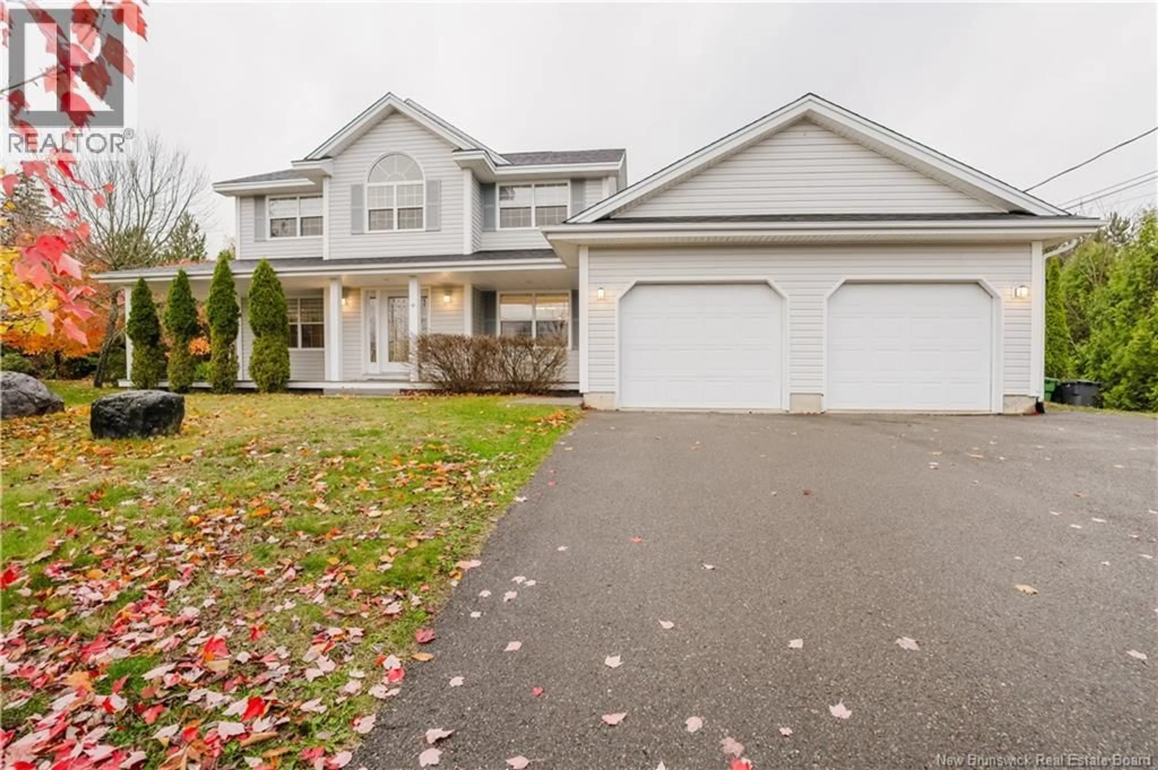 Home with vinyl exterior material, street for 15 RIDGE MANOR DRIVE, Quispamsis New Brunswick E2E6B8