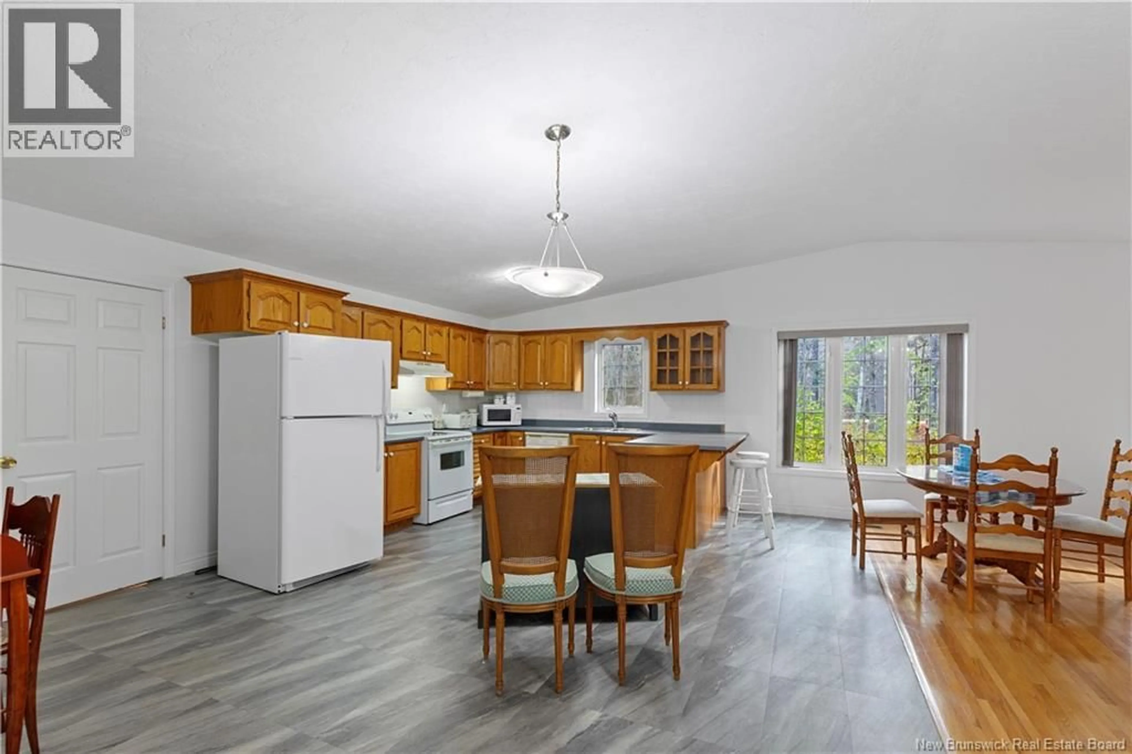 Open concept kitchen, unknown for 264 NIAGARA ROAD, Lower Coverdale New Brunswick E1J1S4