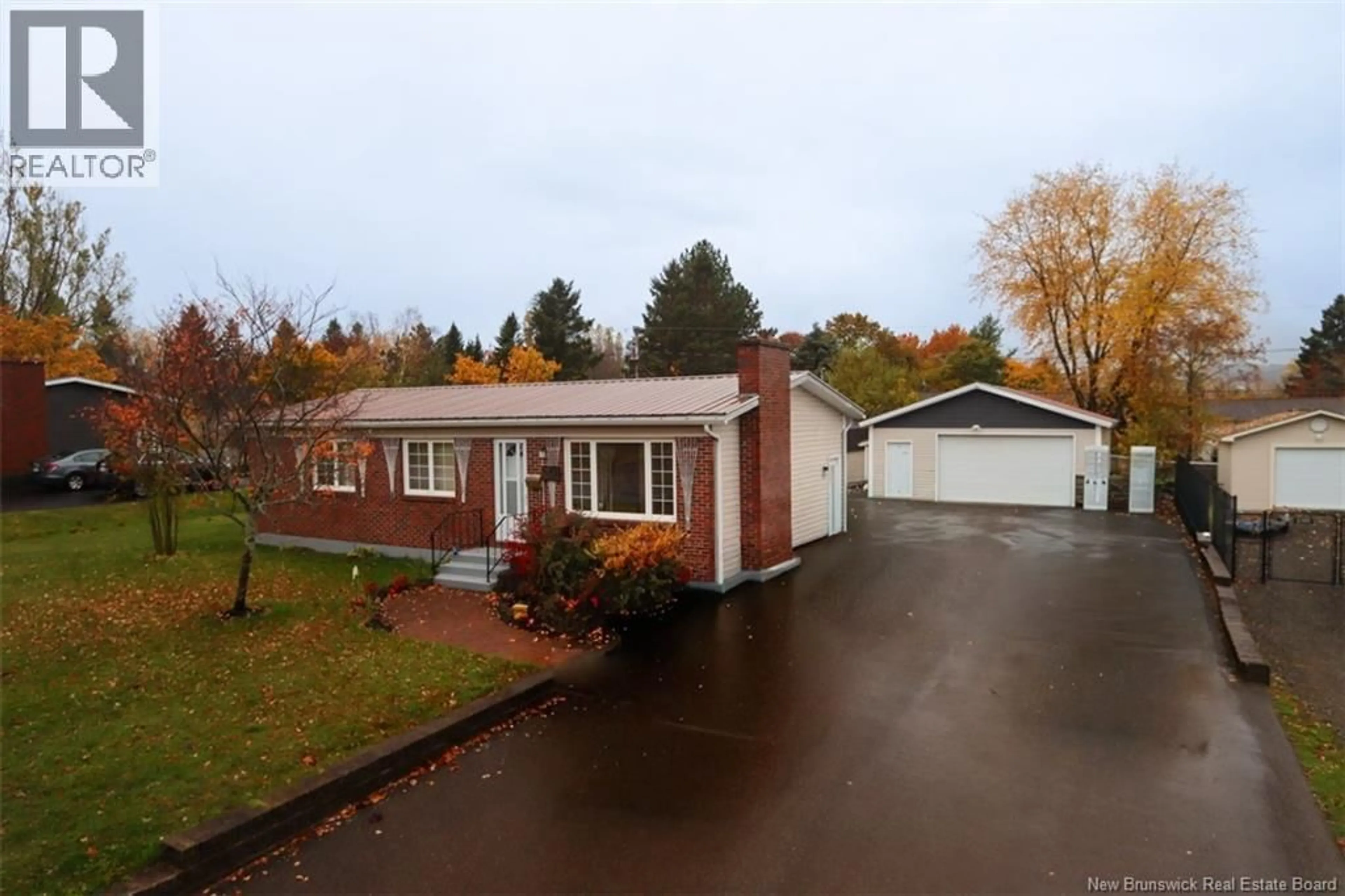 A pic from outside/outdoor area/front of a property/back of a property/a pic from drone, street for 39 LAURELLE AVENUE, Moncton New Brunswick E1G1G2