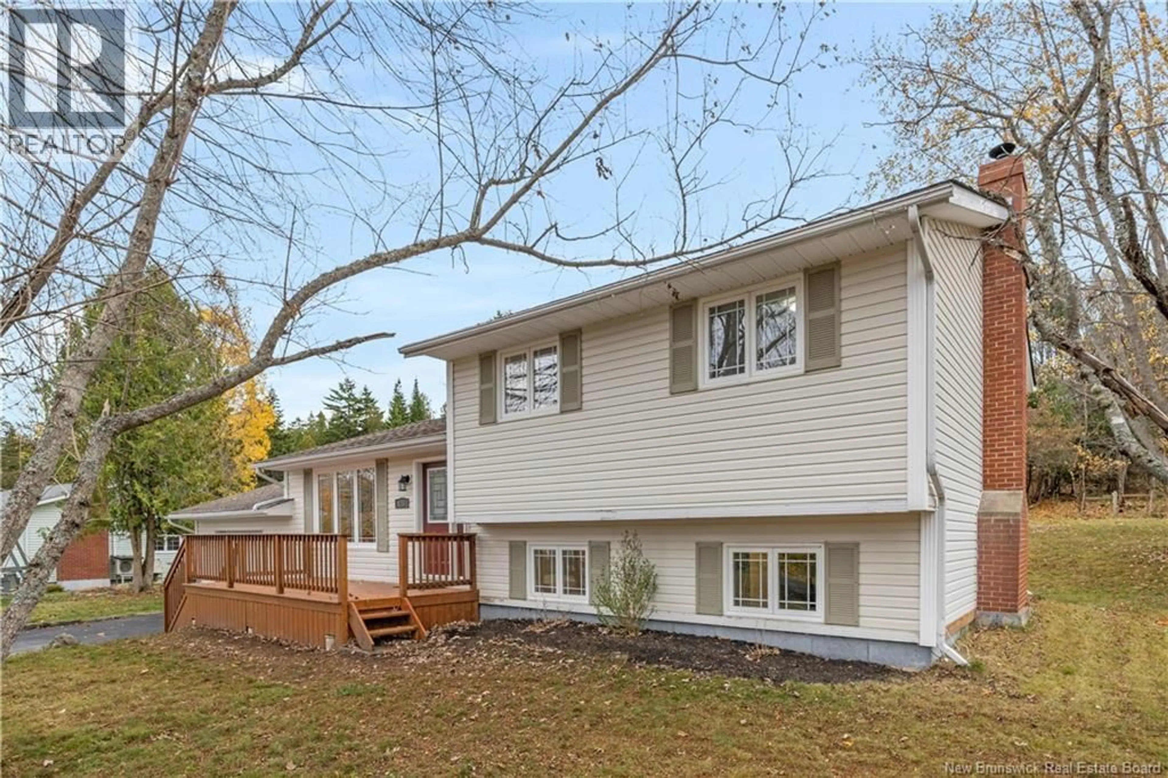 Home with vinyl exterior material, street for 116 KING RICHARD DRIVE, Quispamsis New Brunswick E2E1R7