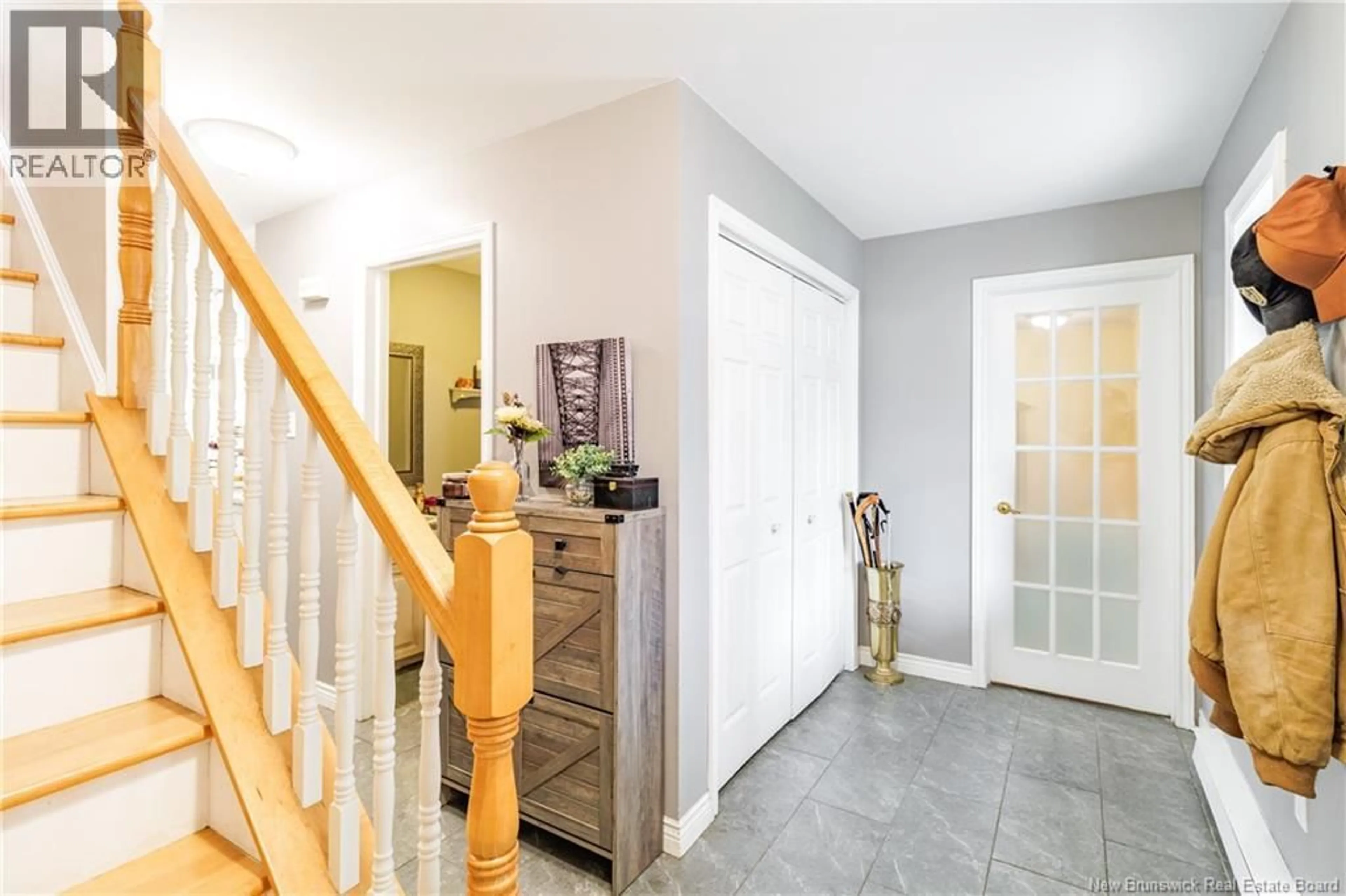 Indoor entryway for 75 CAMERON DRIVE, Burton New Brunswick E2V3G4